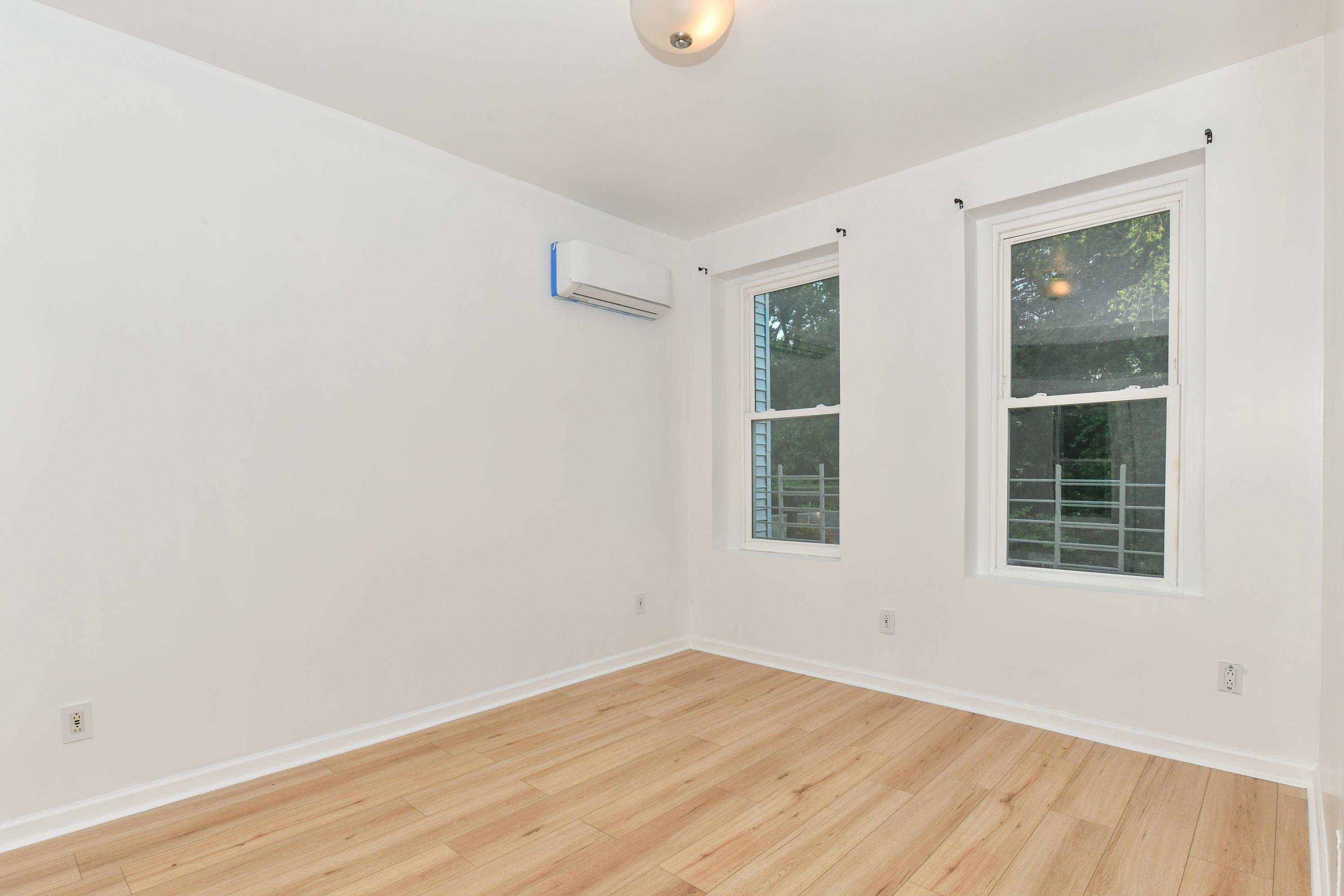 1137 50TH ST Unit: 1
