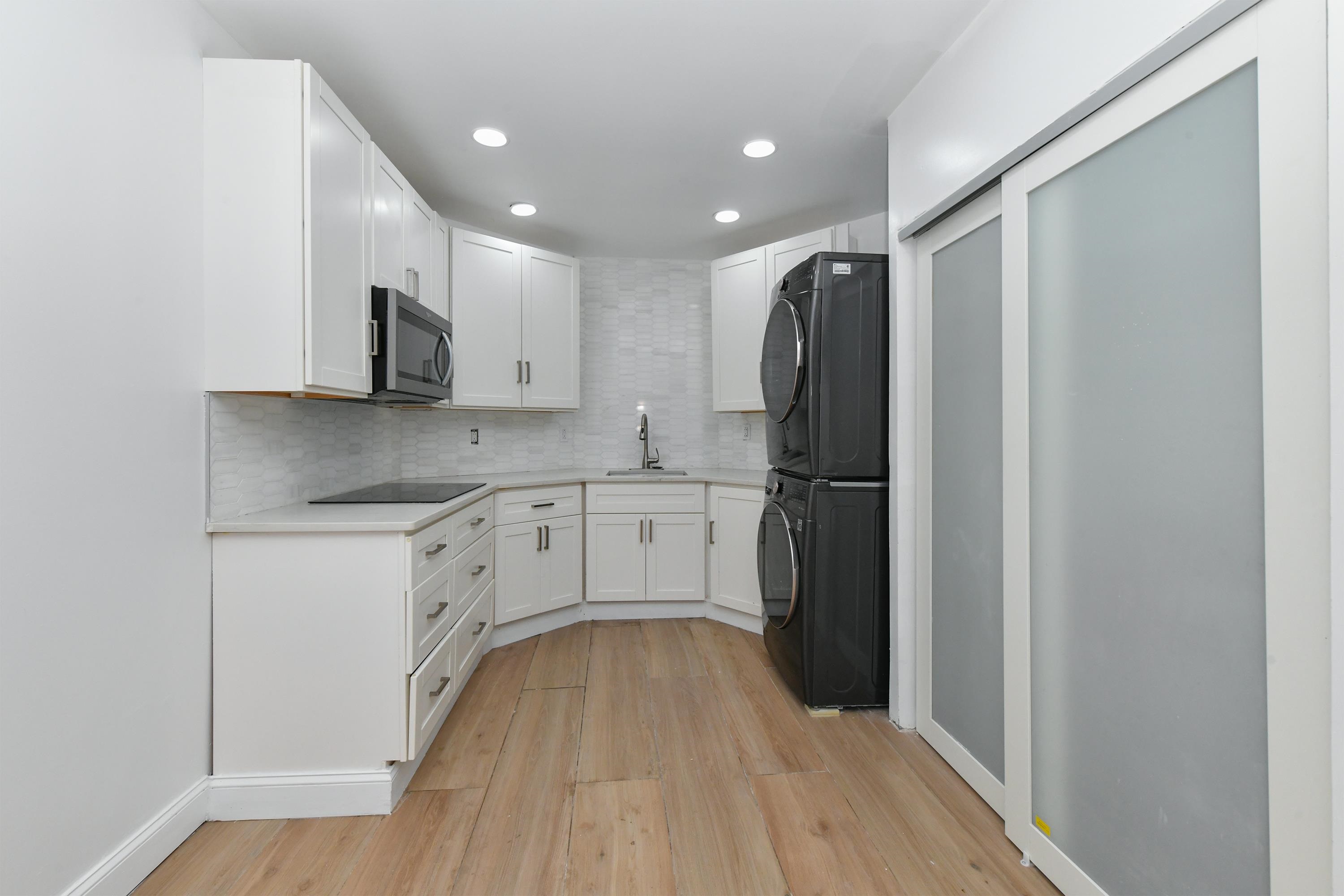 1137 50TH ST Unit: 1