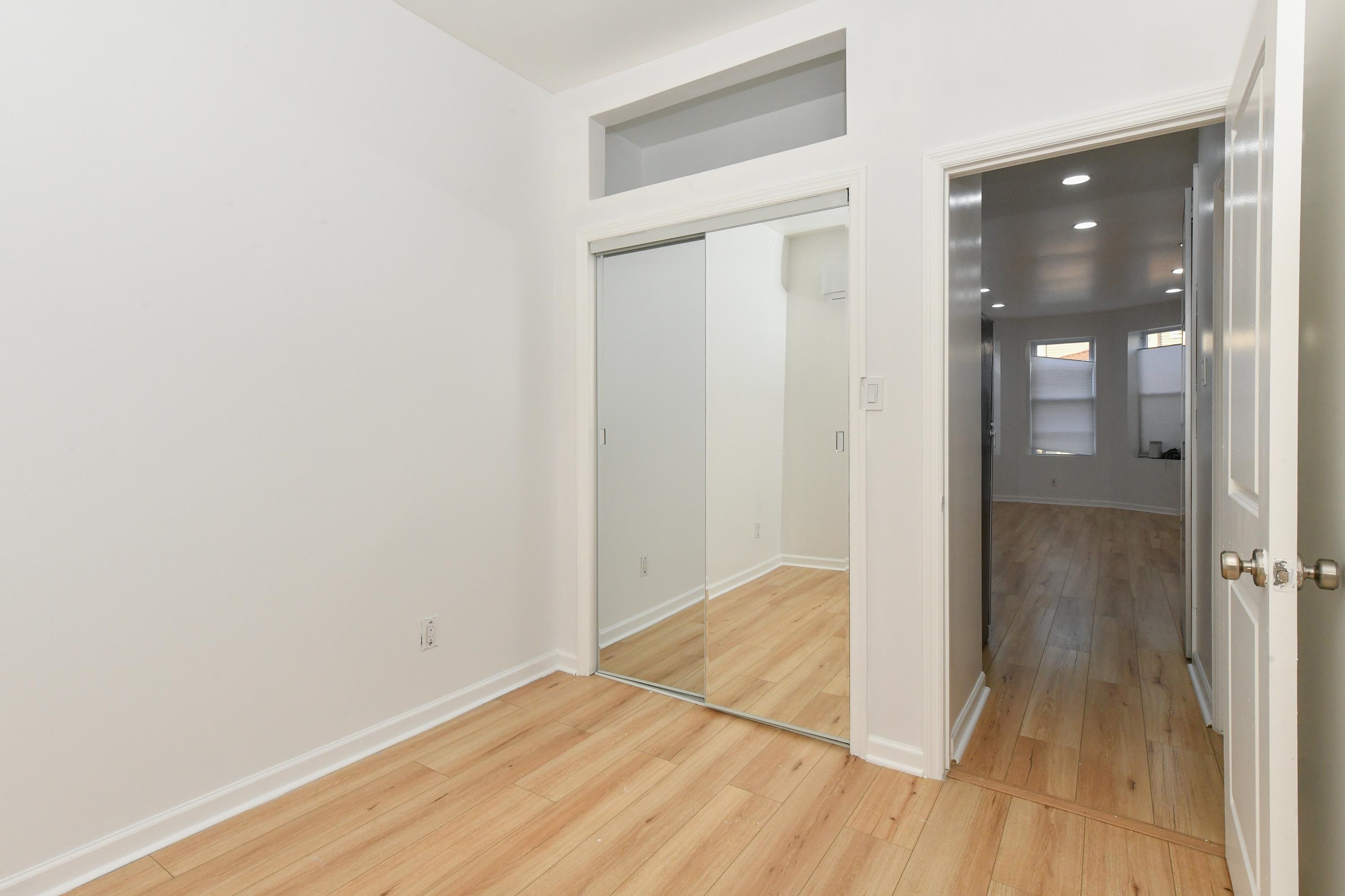 1137 50TH ST Unit: 1