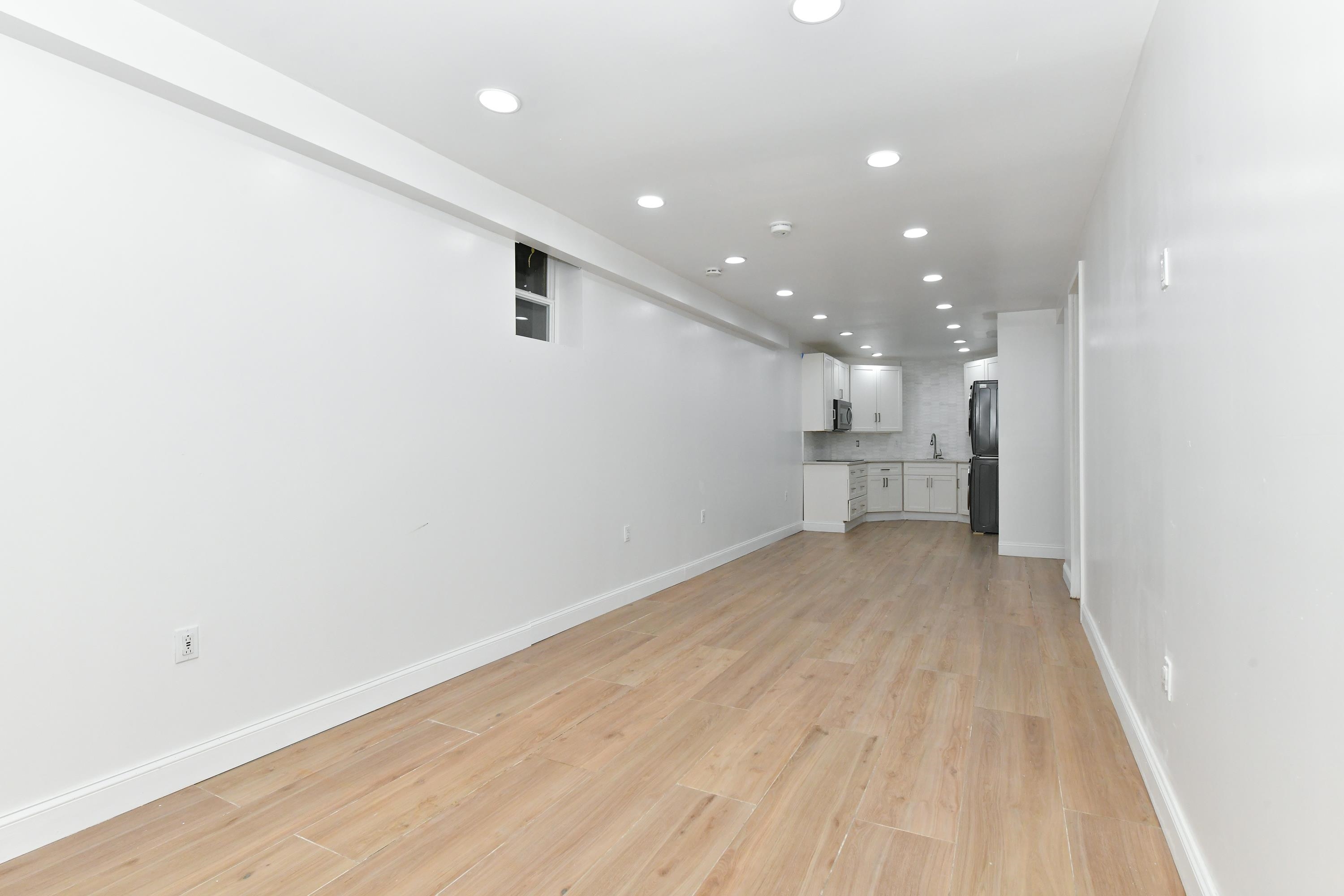1137 50TH ST Unit: 1