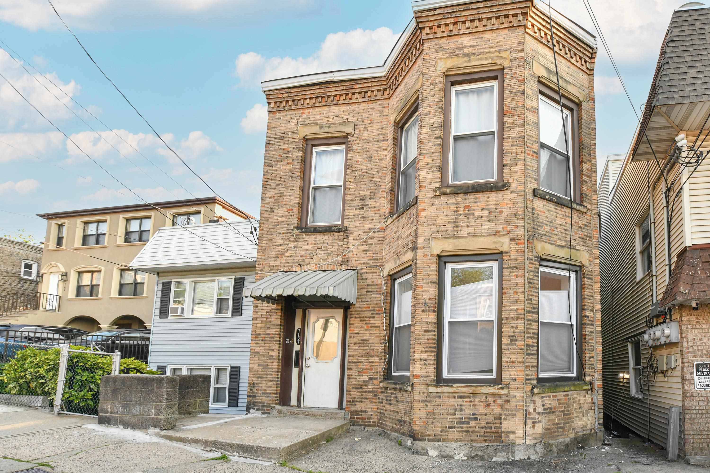1137 50TH ST Unit: 1