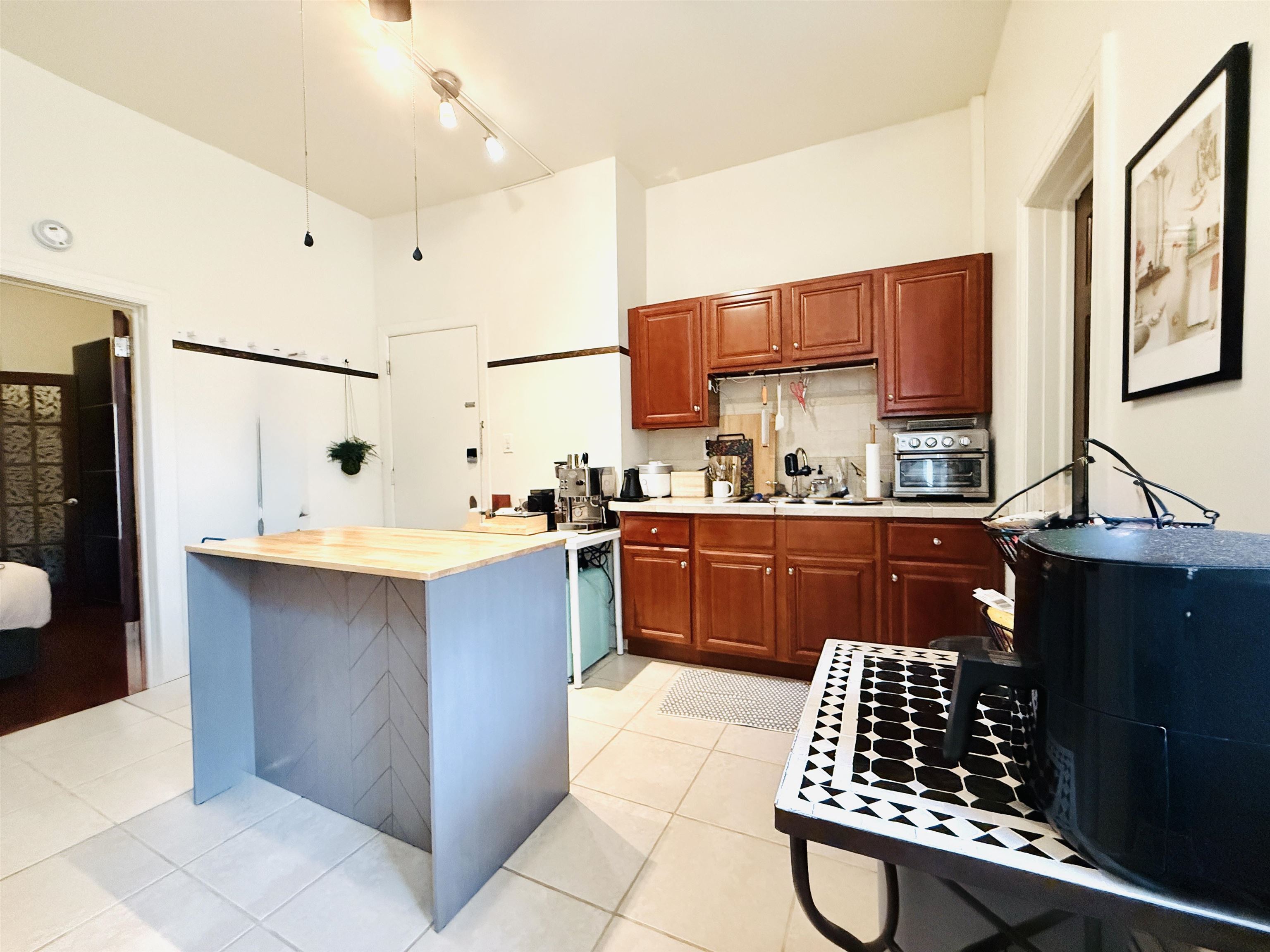 59 MONITOR ST Unit: 1R