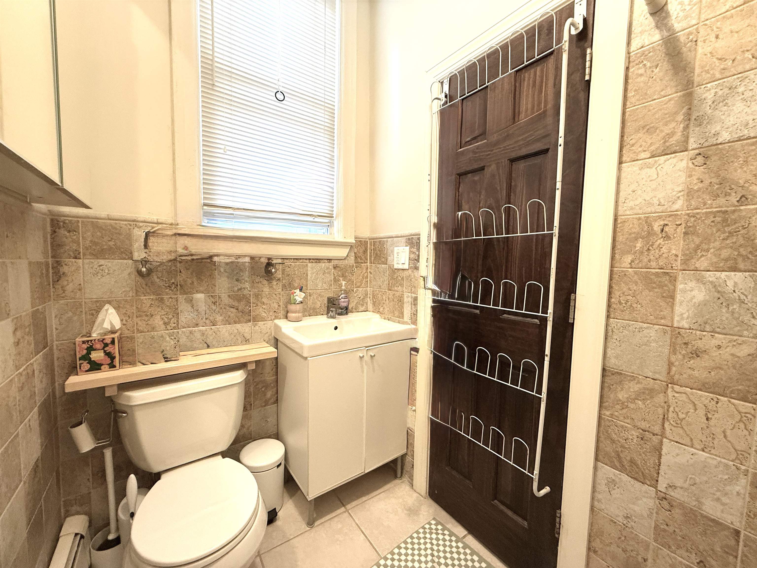 59 MONITOR ST Unit: 1R