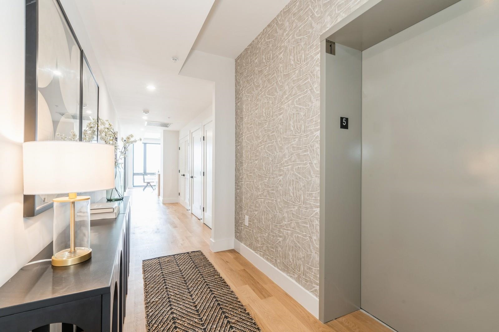 433 CENTRAL AVE Unit: PH5