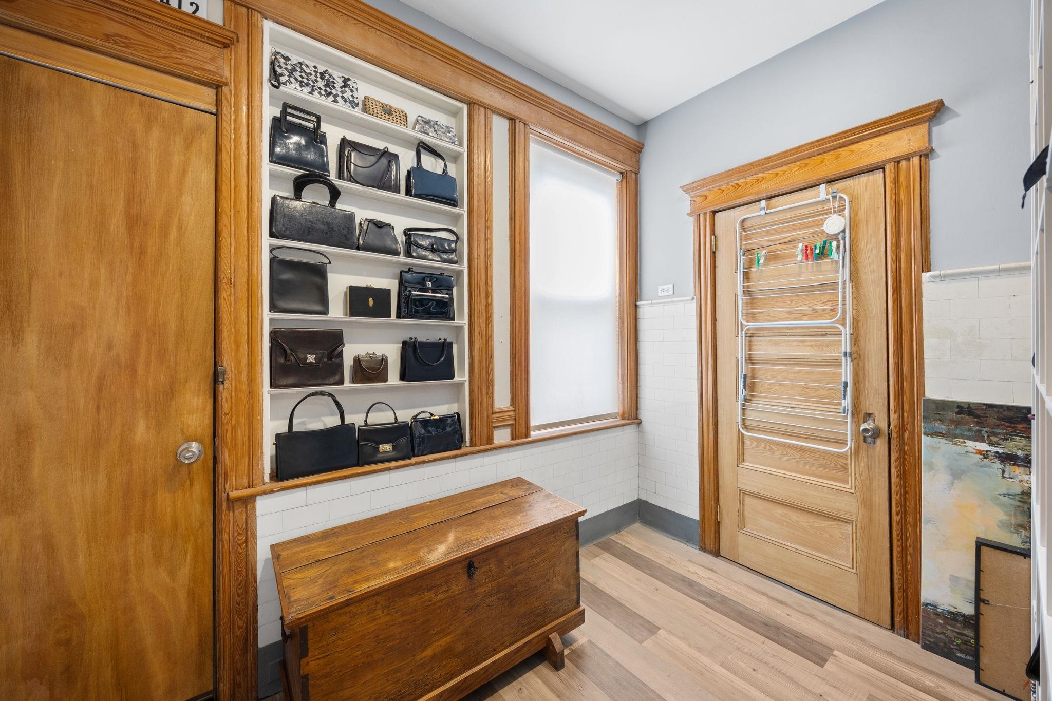 138 KENSINGTON AVE Unit: 3-A