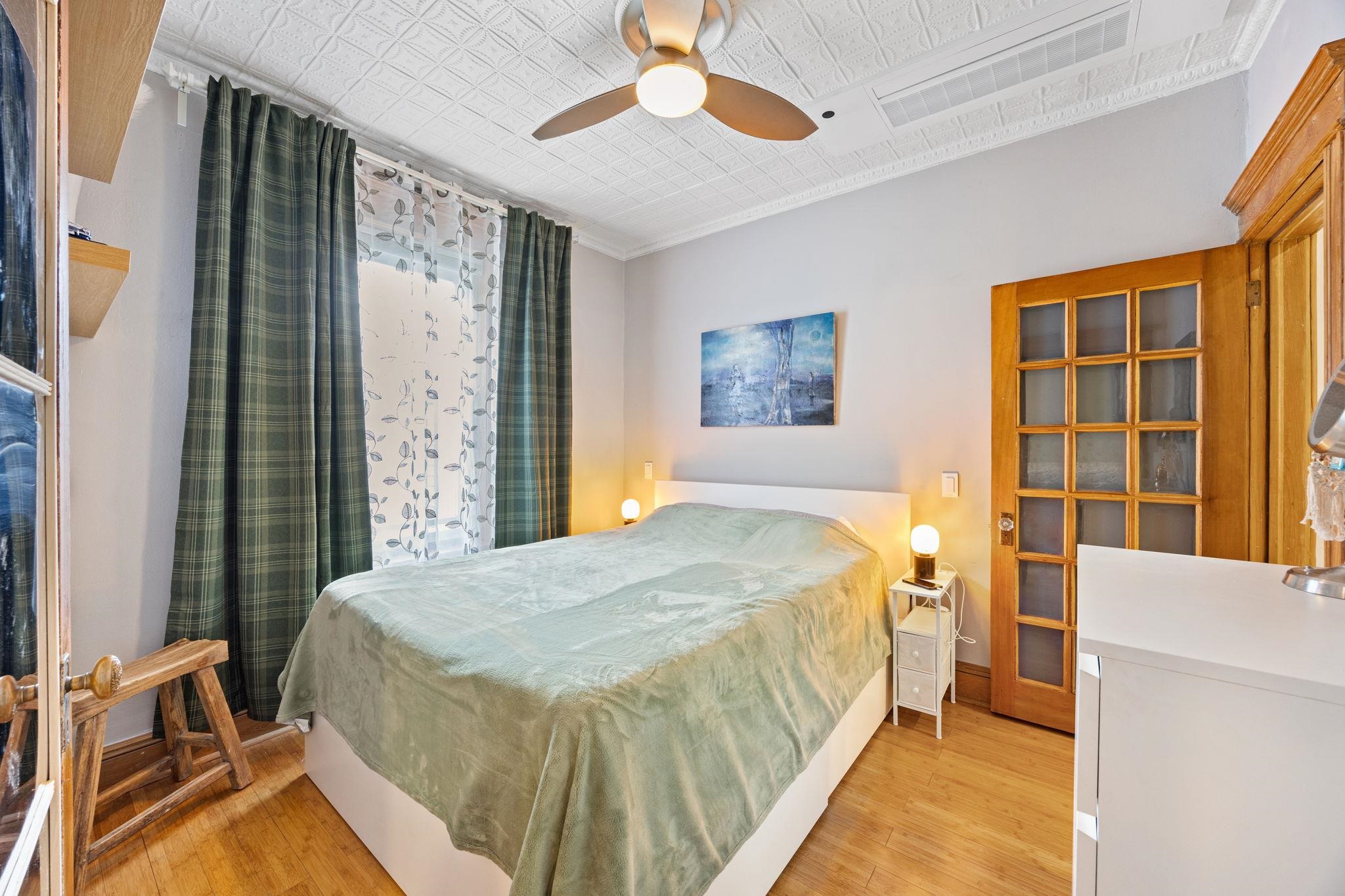 138 KENSINGTON AVE Unit: 3-A