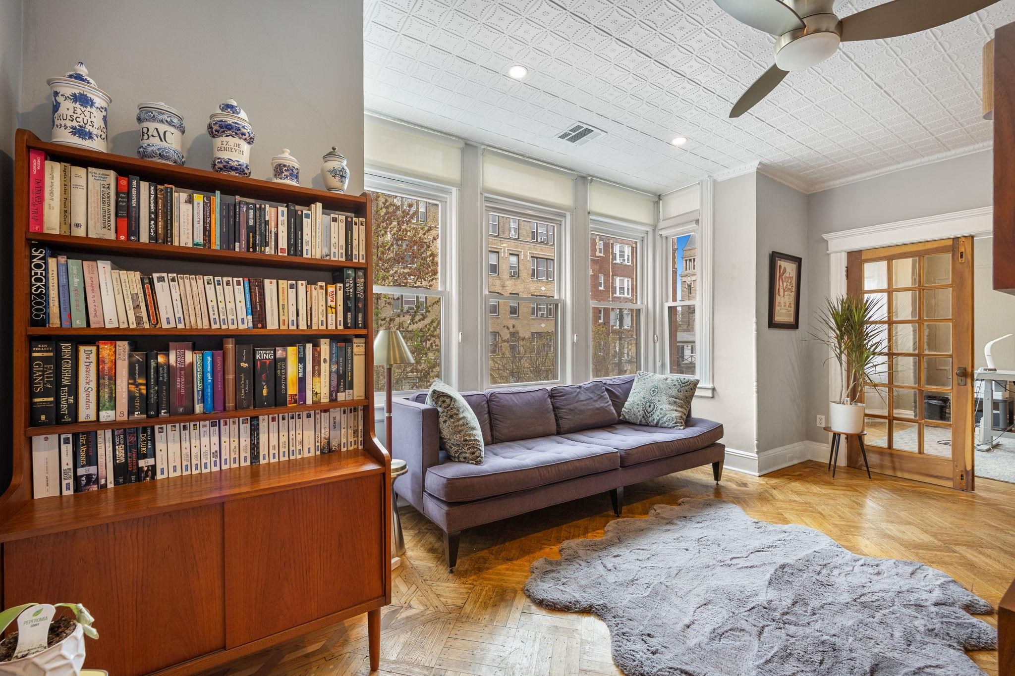 138 KENSINGTON AVE Unit: 3-A