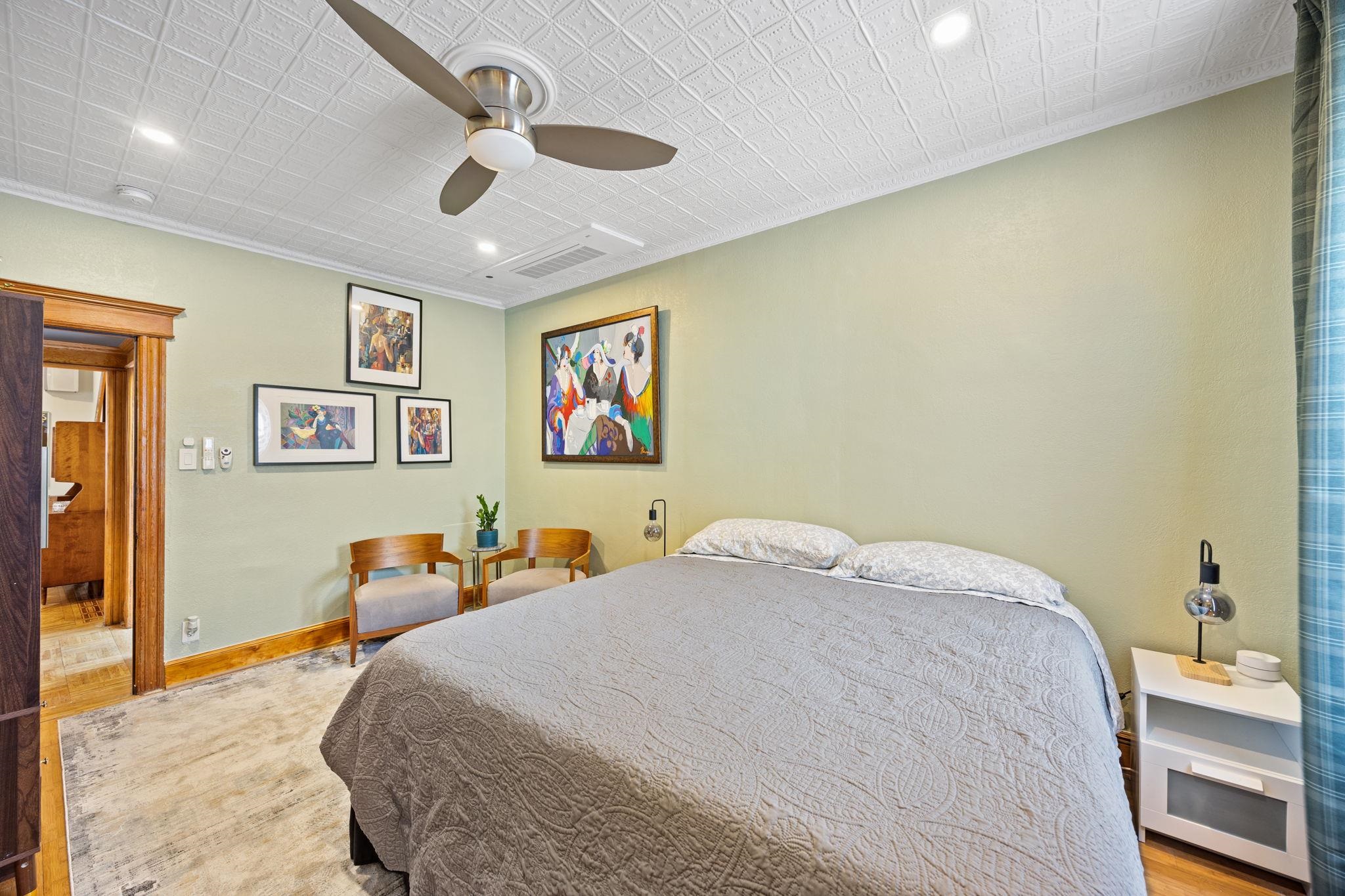 138 KENSINGTON AVE Unit: 3-A