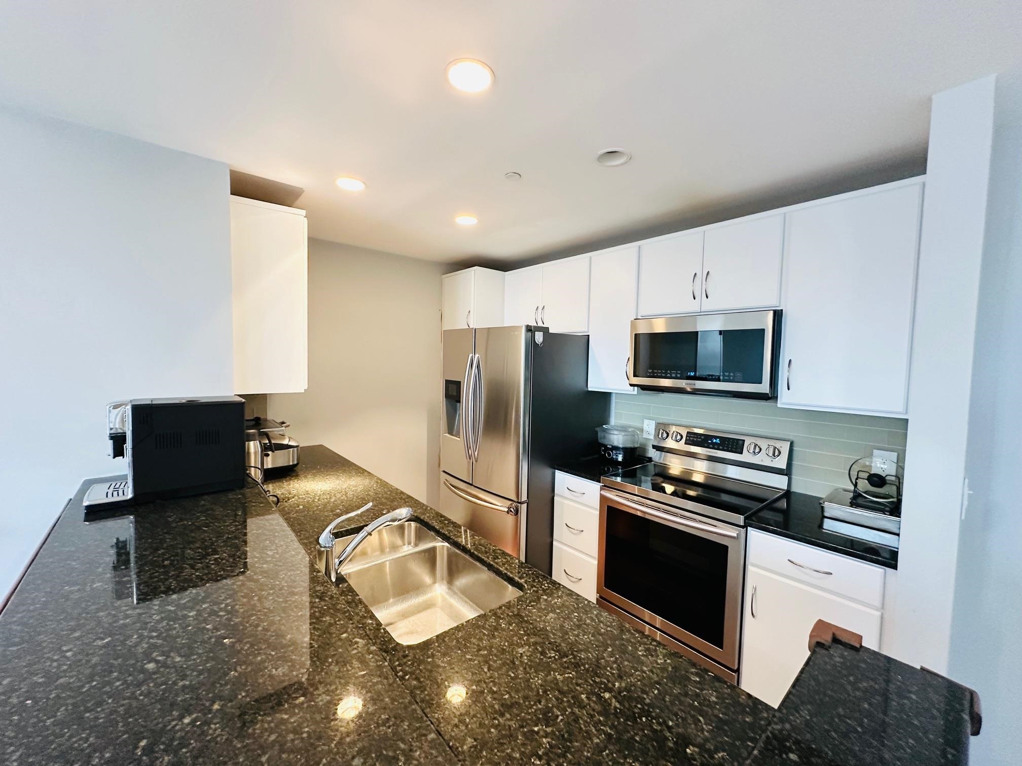 149 ESSEX ST Unit: 5S