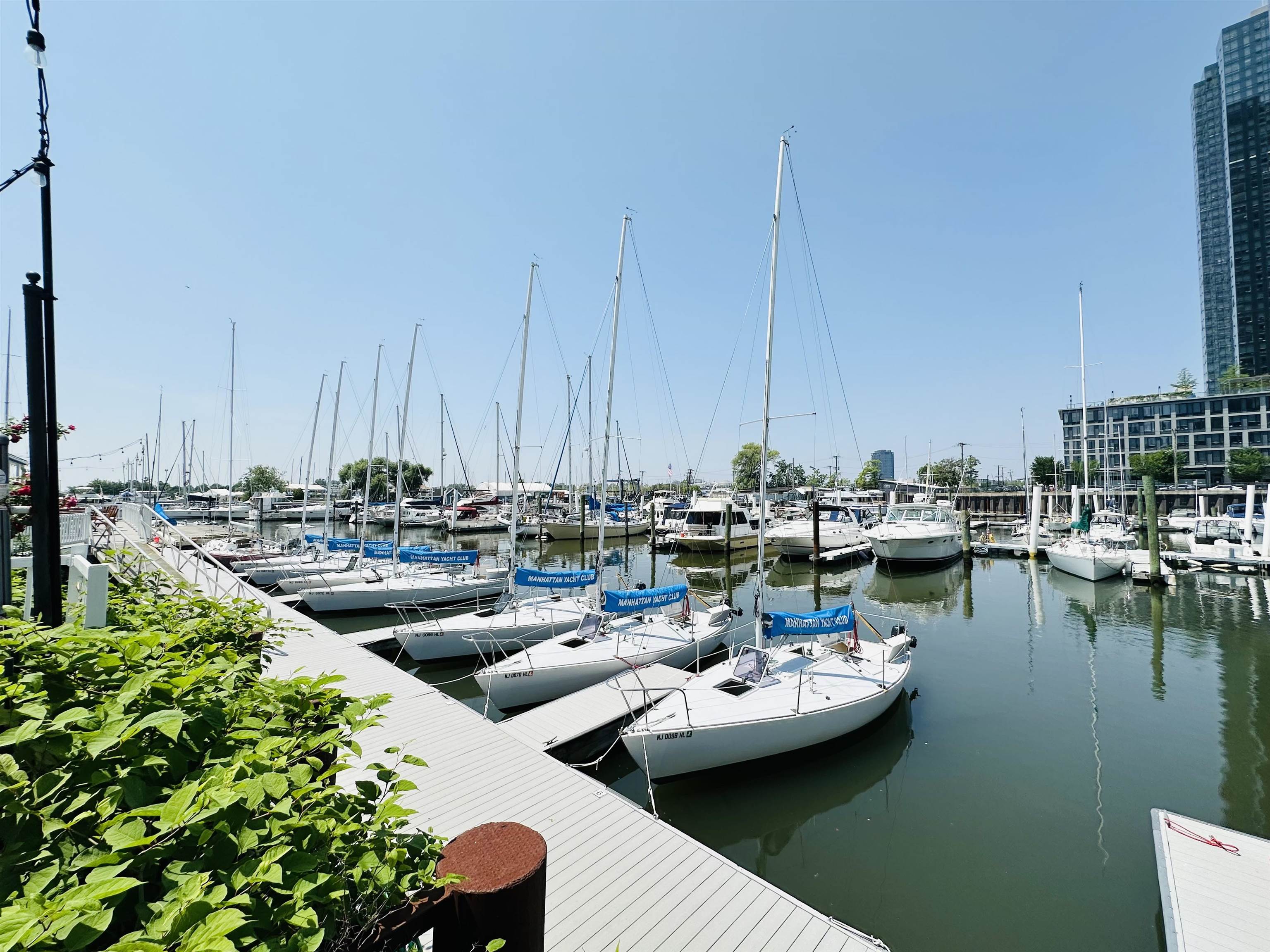 149 ESSEX ST Unit: 5S