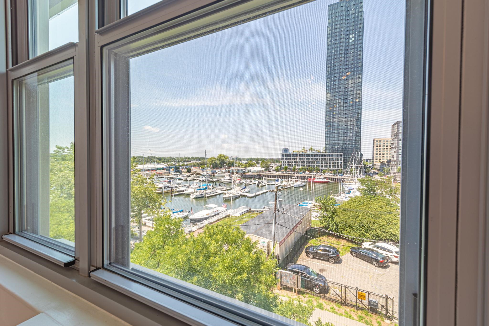 149 ESSEX ST Unit: 5S