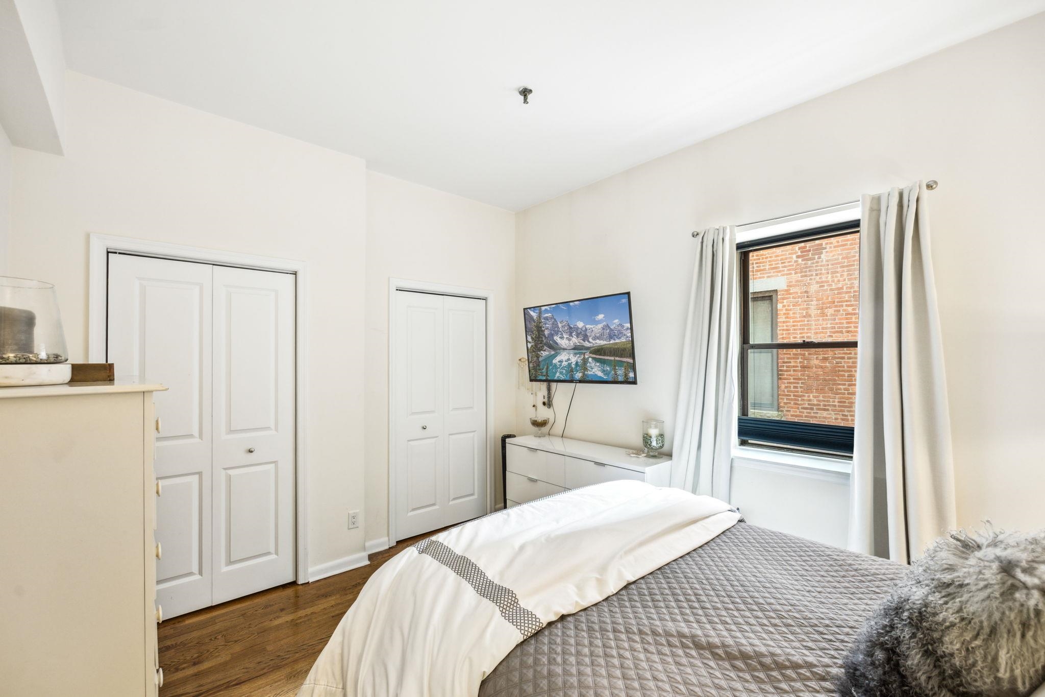 227 CHRISTOPHER COLUMBUS DR Unit: B-234
