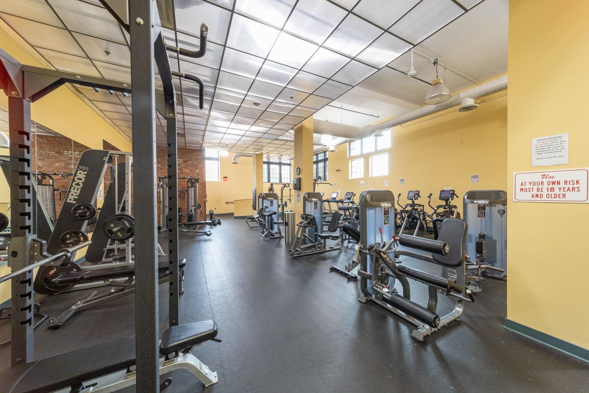 227 CHRISTOPHER COLUMBUS DR Unit: B-234
