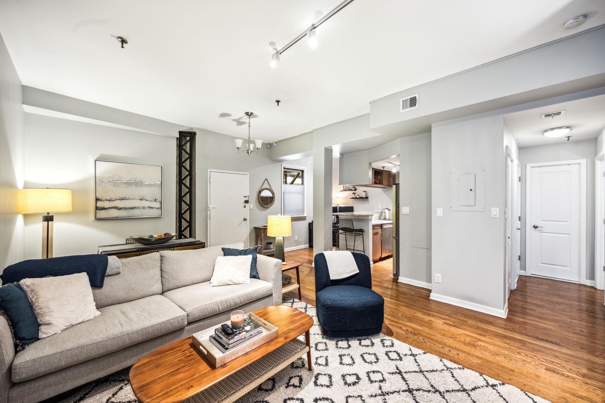 227 CHRISTOPHER COLUMBUS DR Unit: B-234
