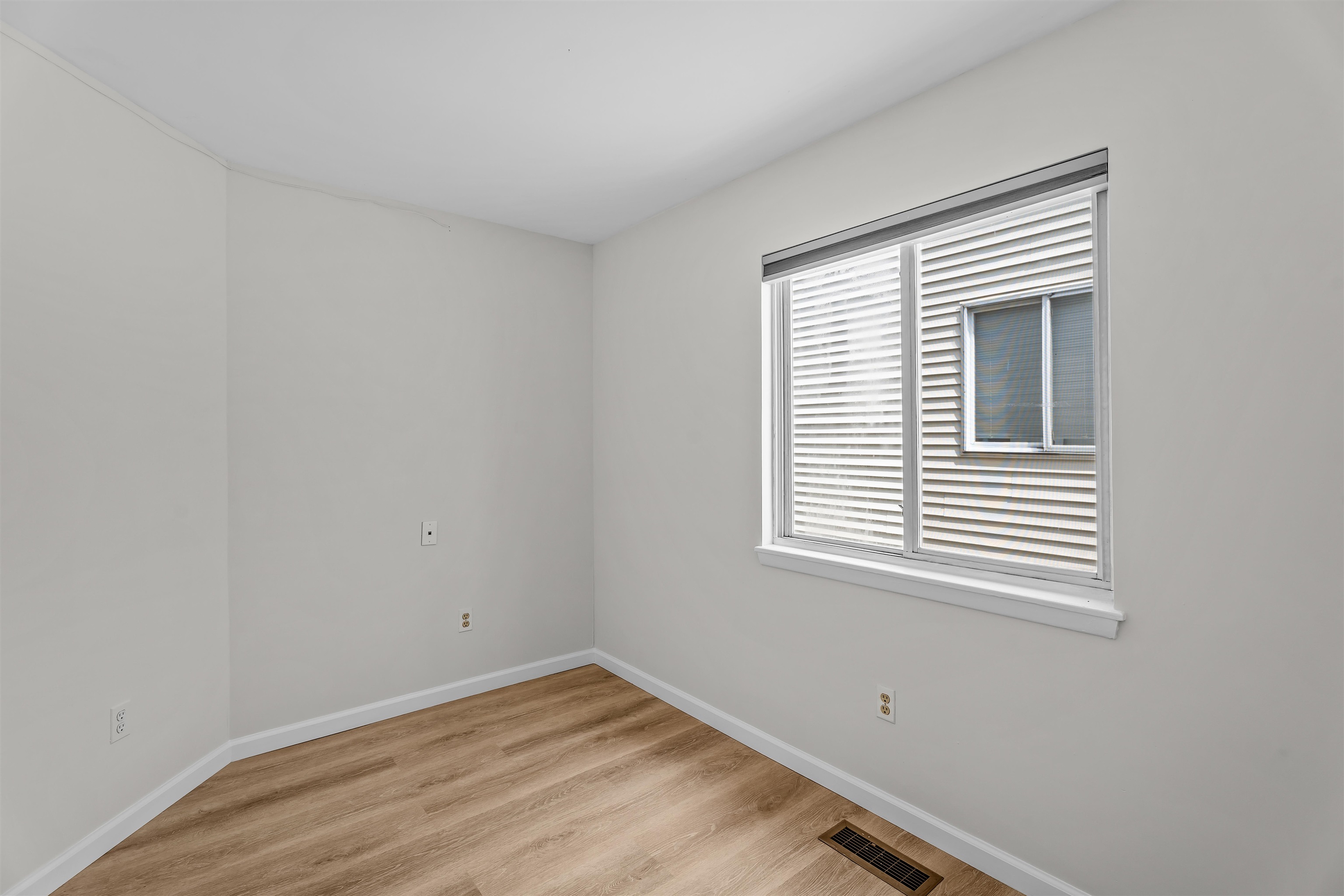 336 WINFIELD AVE