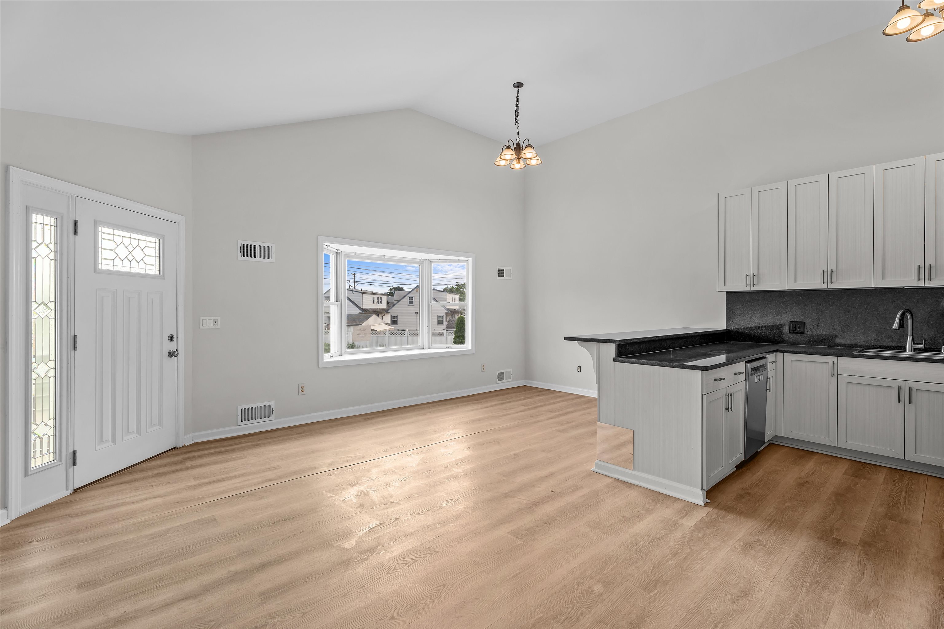 336 WINFIELD AVE