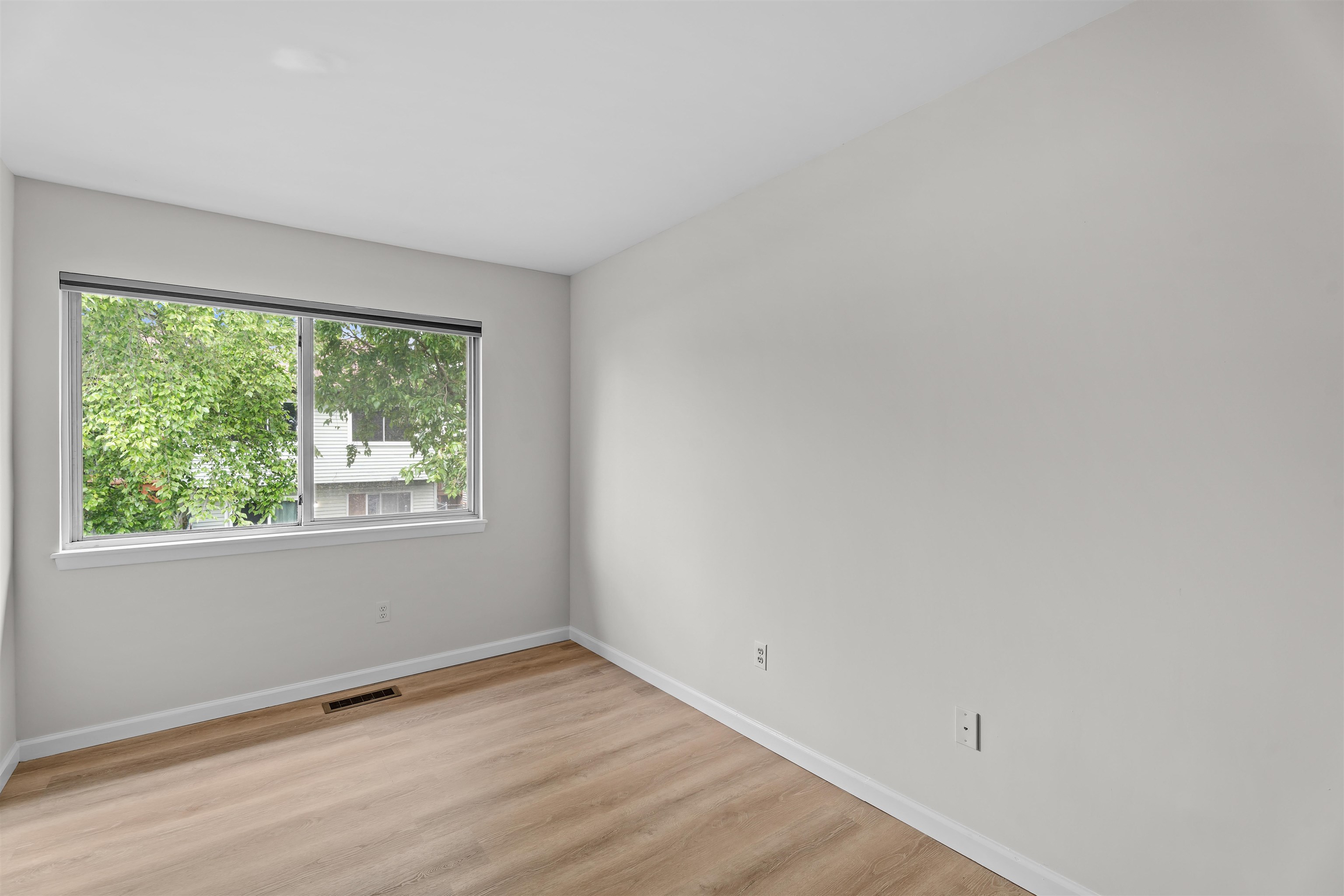 336 WINFIELD AVE