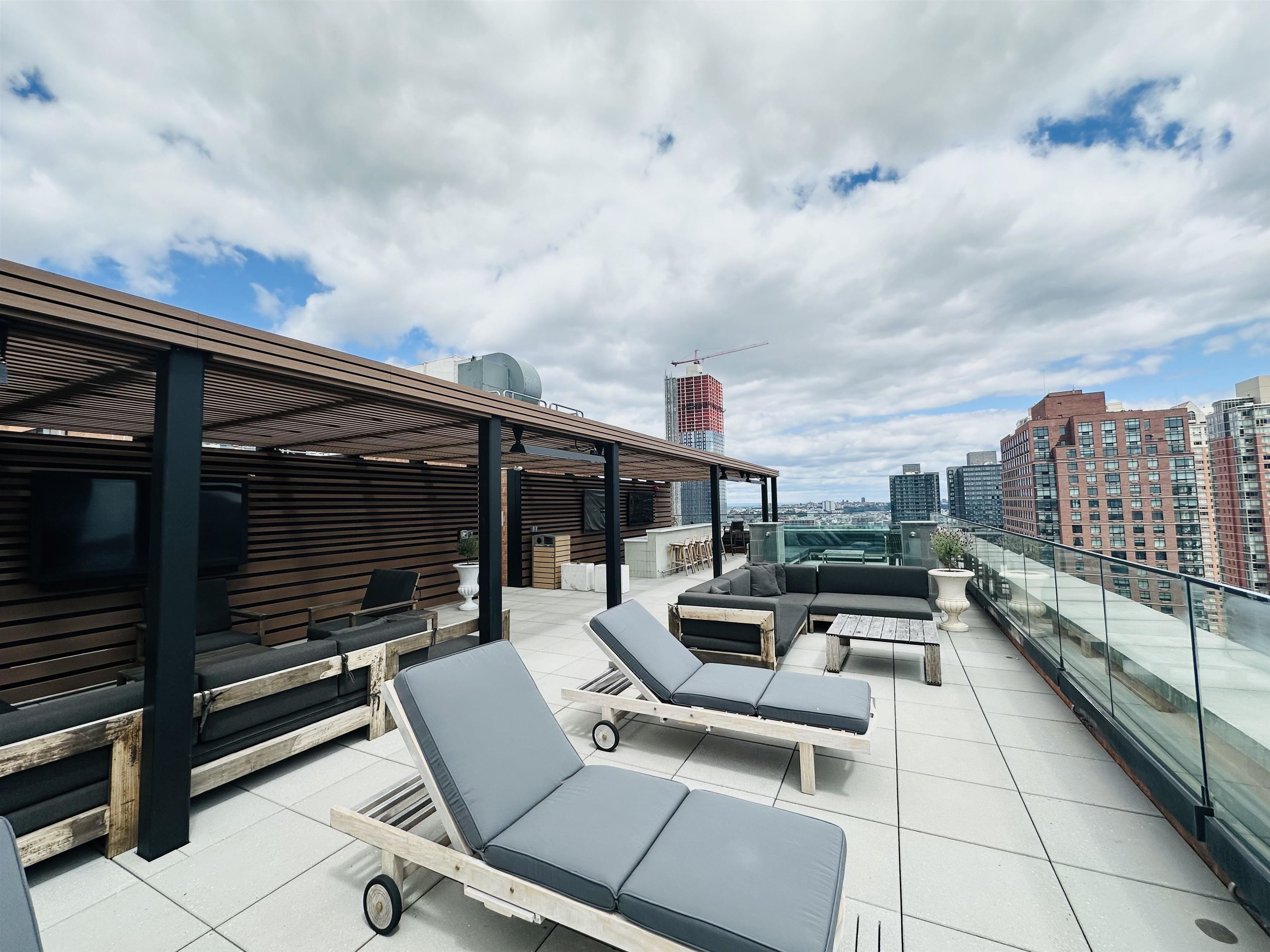 10 PROVOST ST Unit: 2505