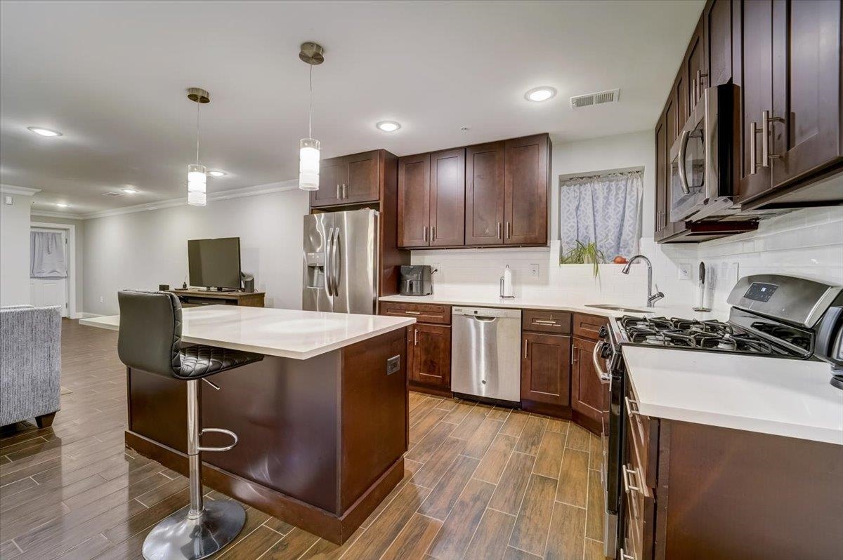 2765 KENNEDY BLVD Unit: 1