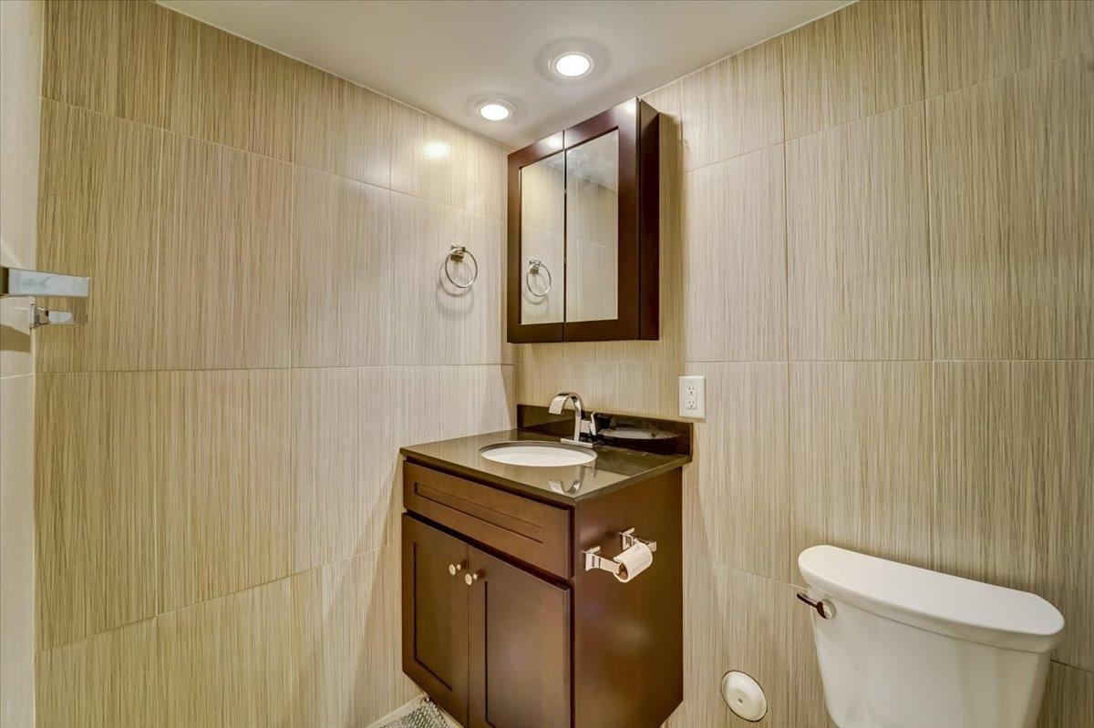 2765 KENNEDY BLVD Unit: 1