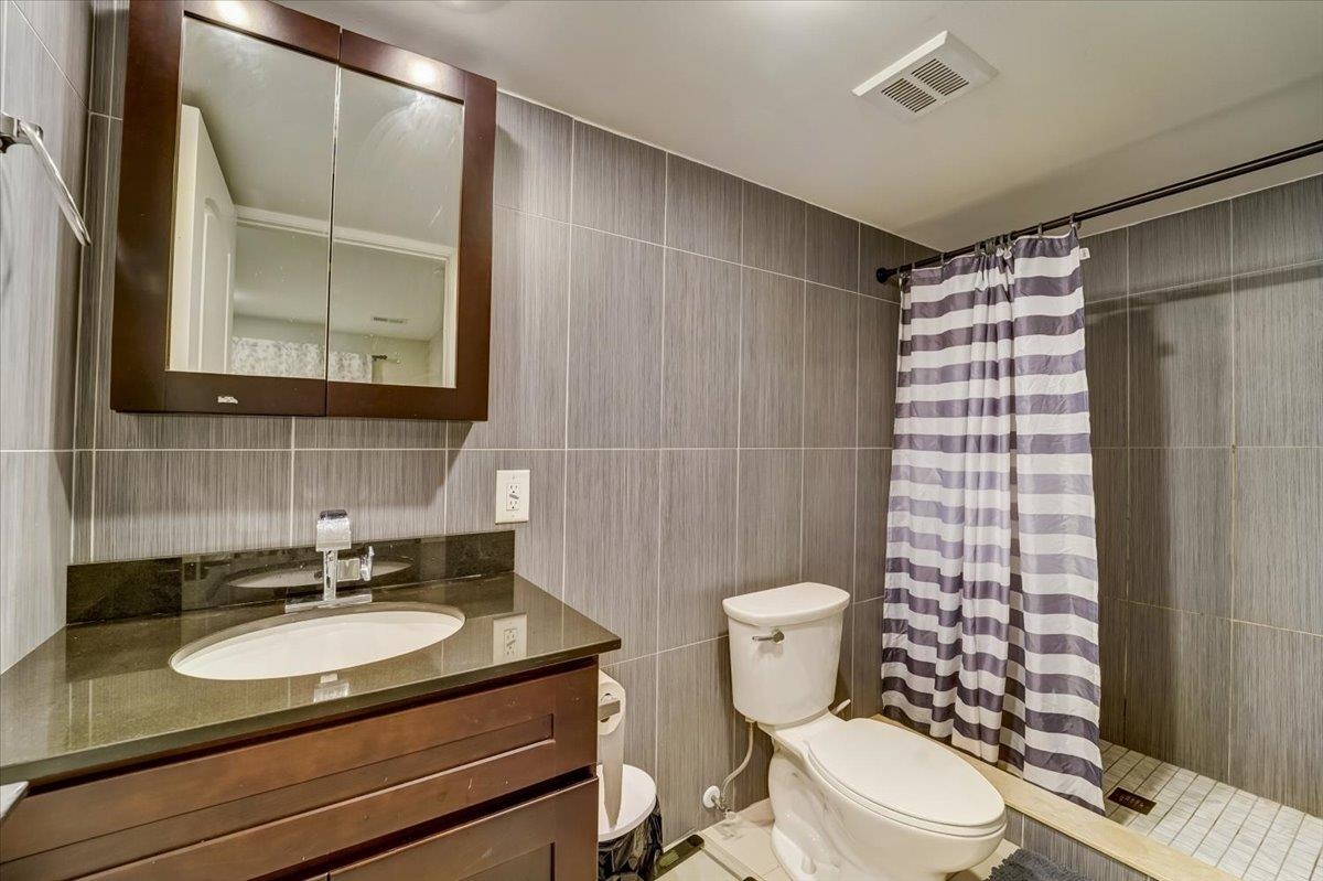 2765 KENNEDY BLVD Unit: 1