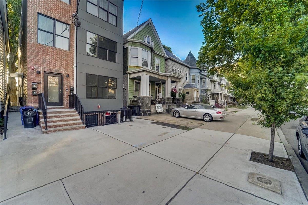 2765 KENNEDY BLVD Unit: 1