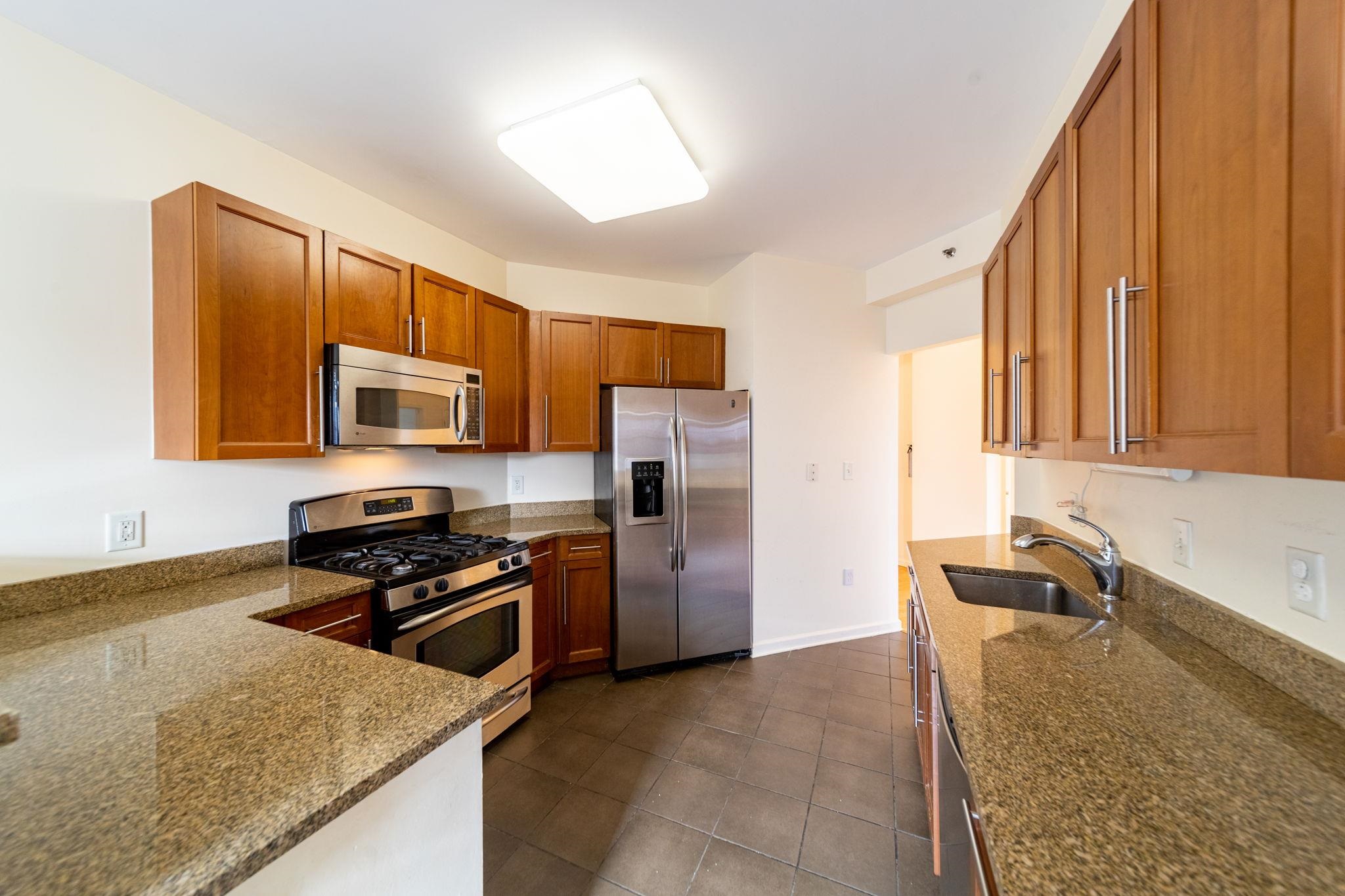 15 ENTERPRISE CT Unit: 203