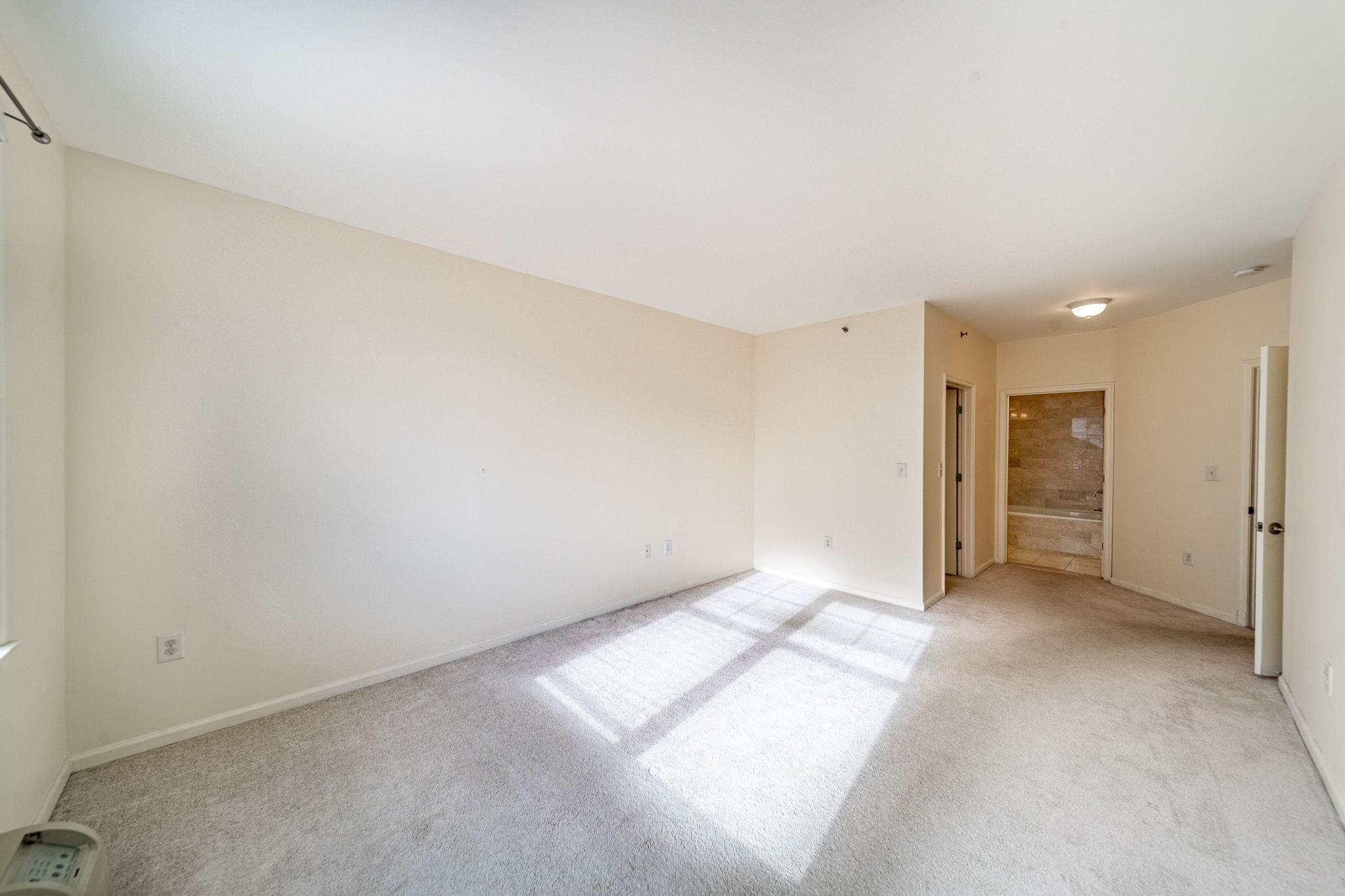 15 ENTERPRISE CT Unit: 203