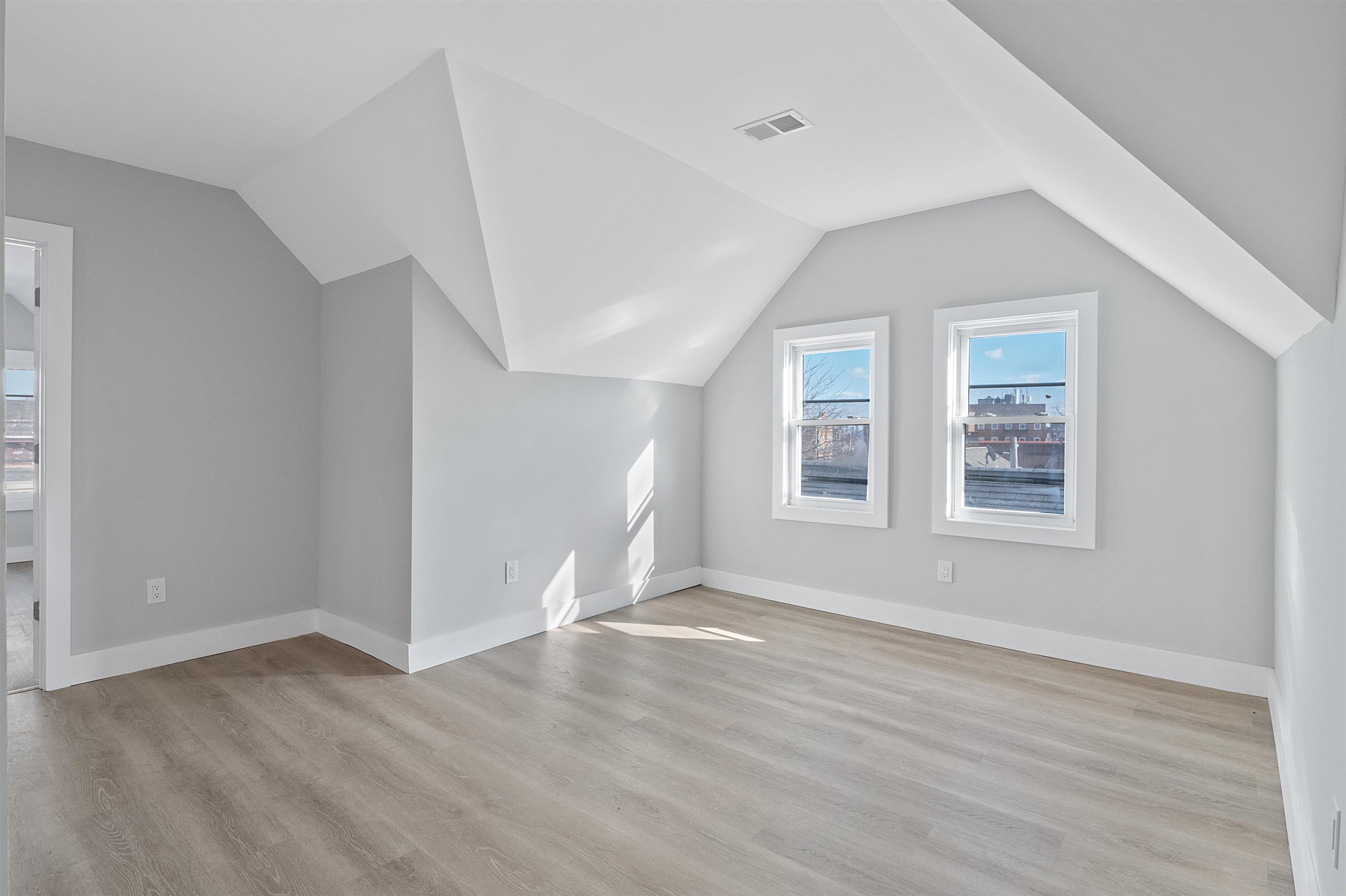 95 CLAREMONT AVE