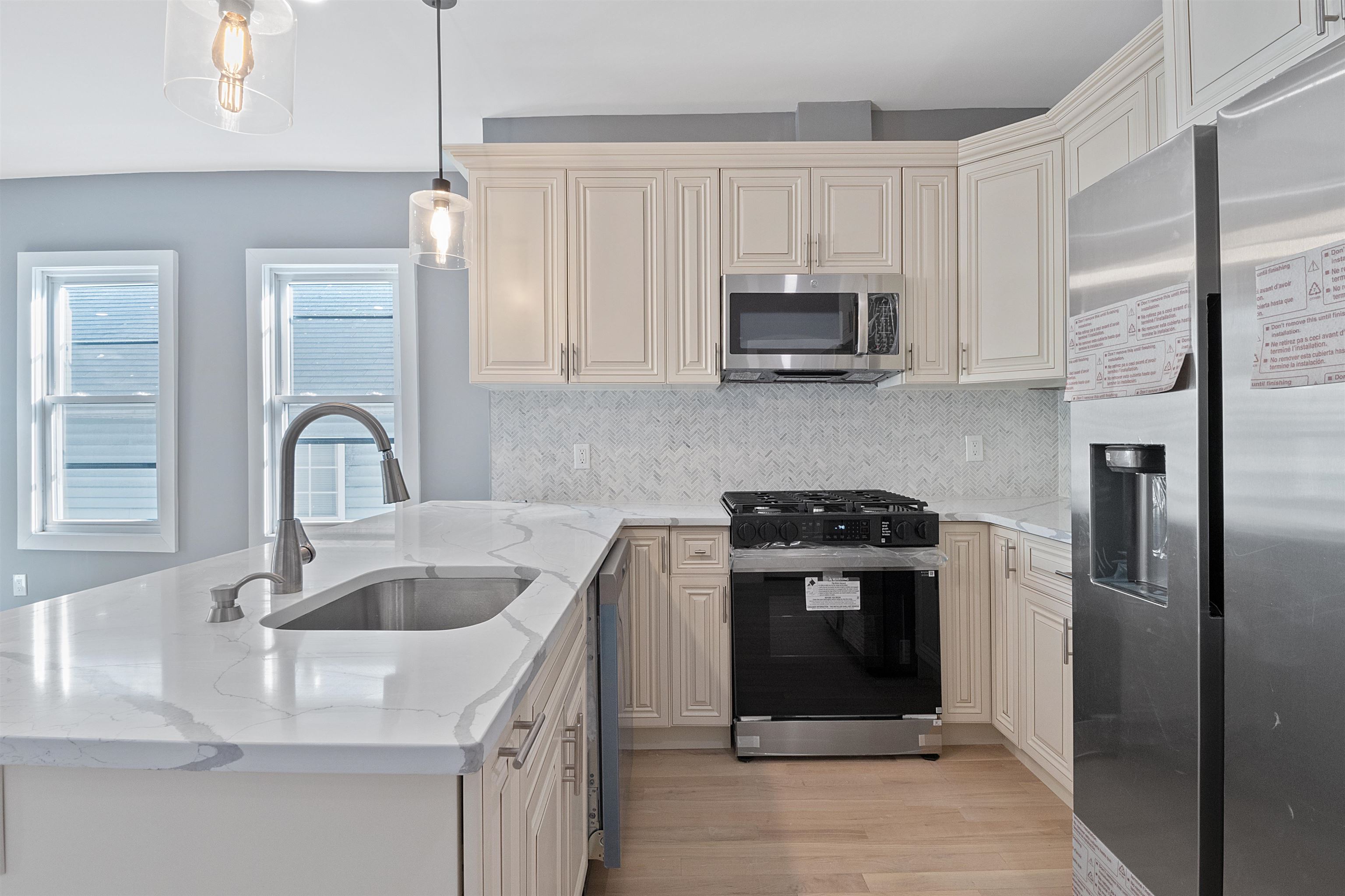 95 CLAREMONT AVE