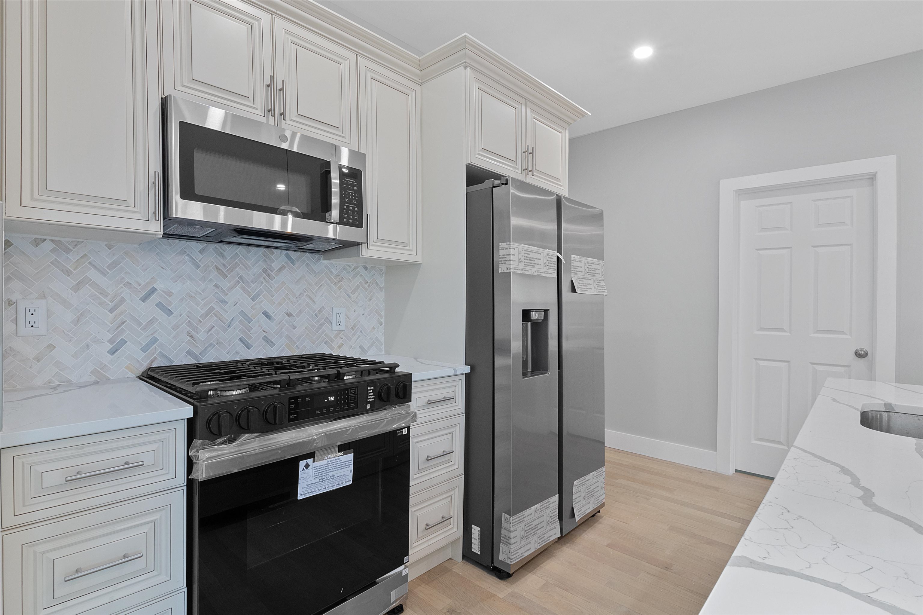 95 CLAREMONT AVE