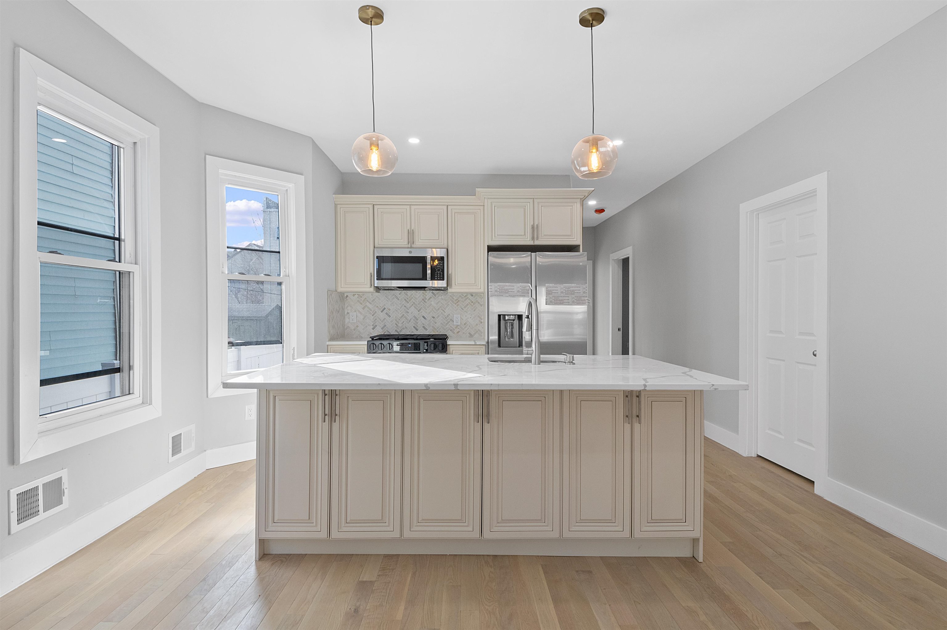 95 CLAREMONT AVE