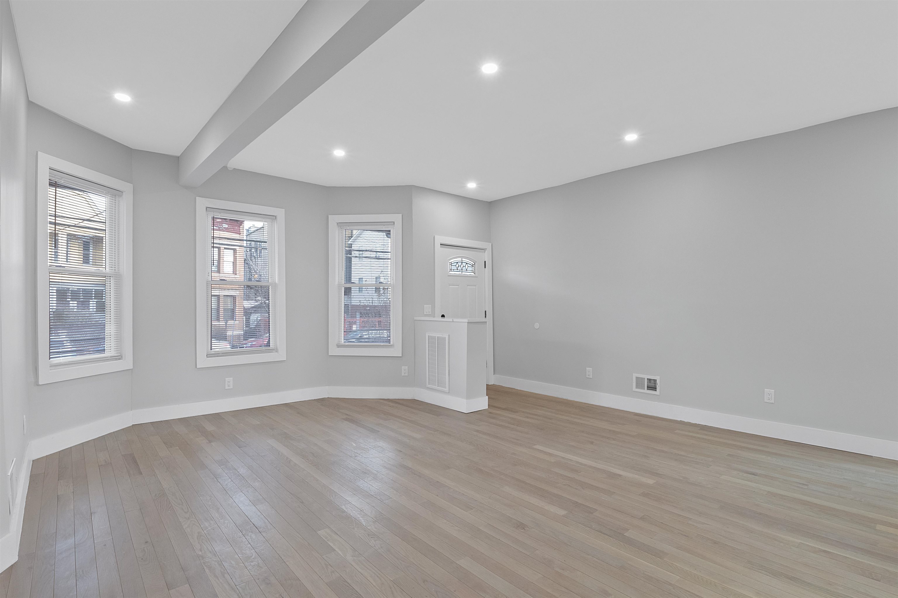 95 CLAREMONT AVE