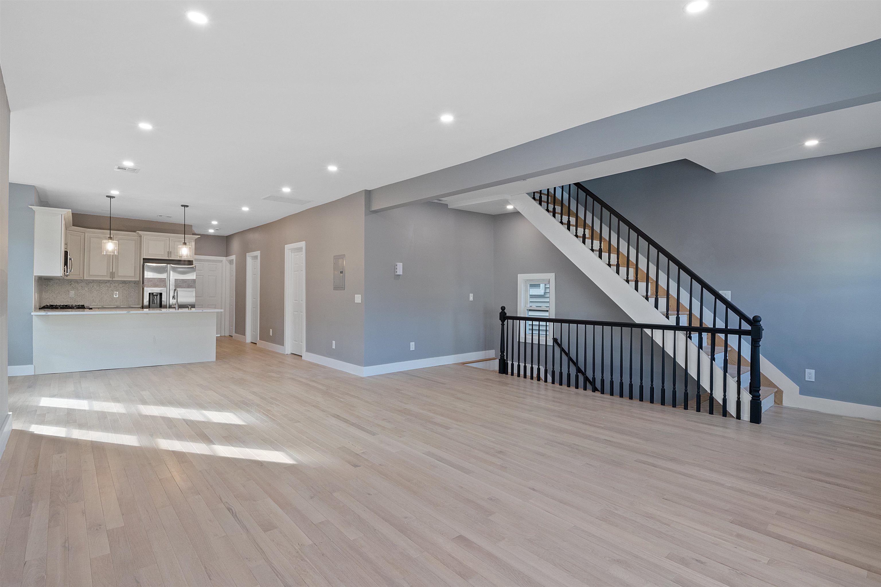 95 CLAREMONT AVE