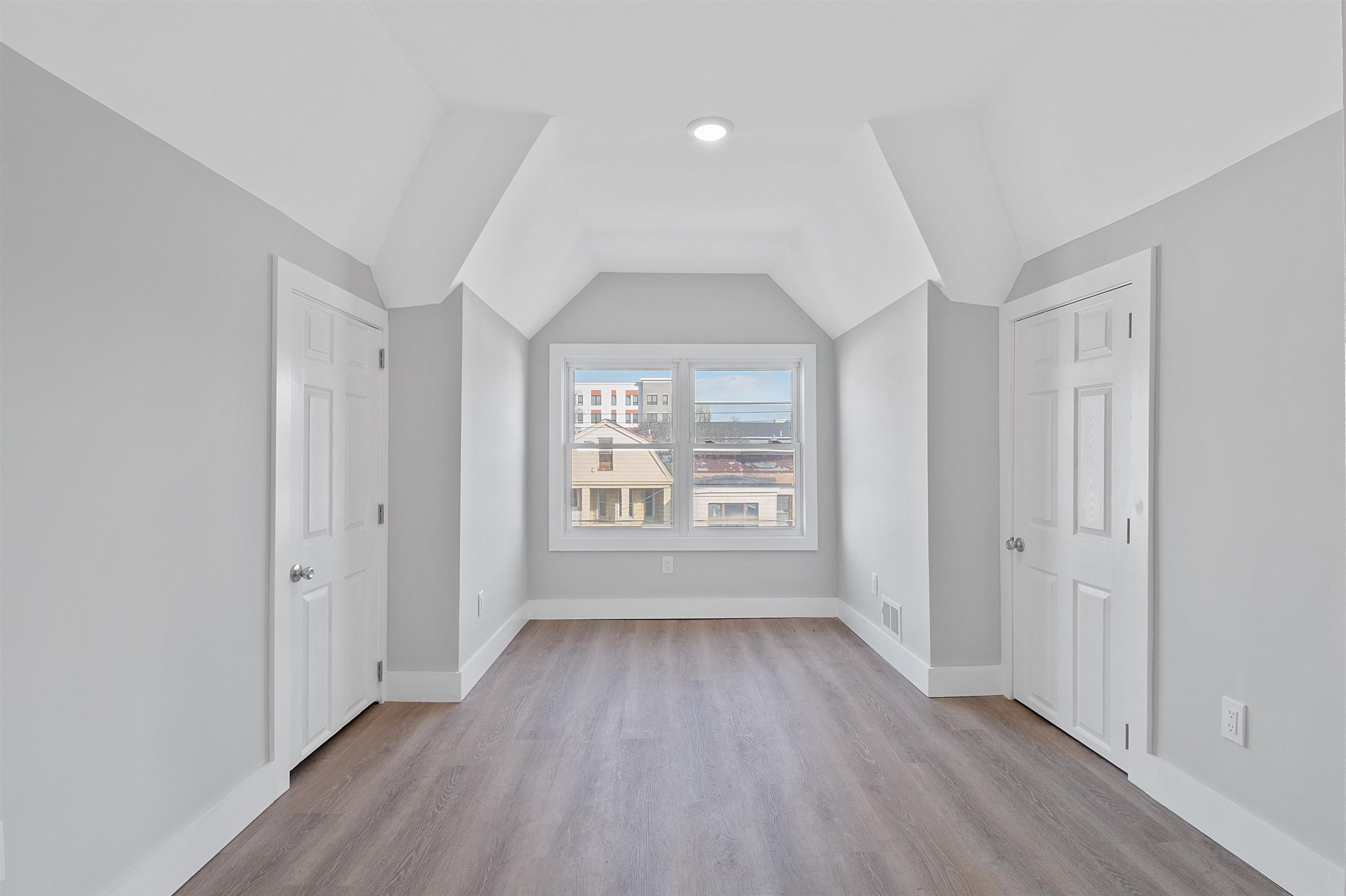 95 CLAREMONT AVE