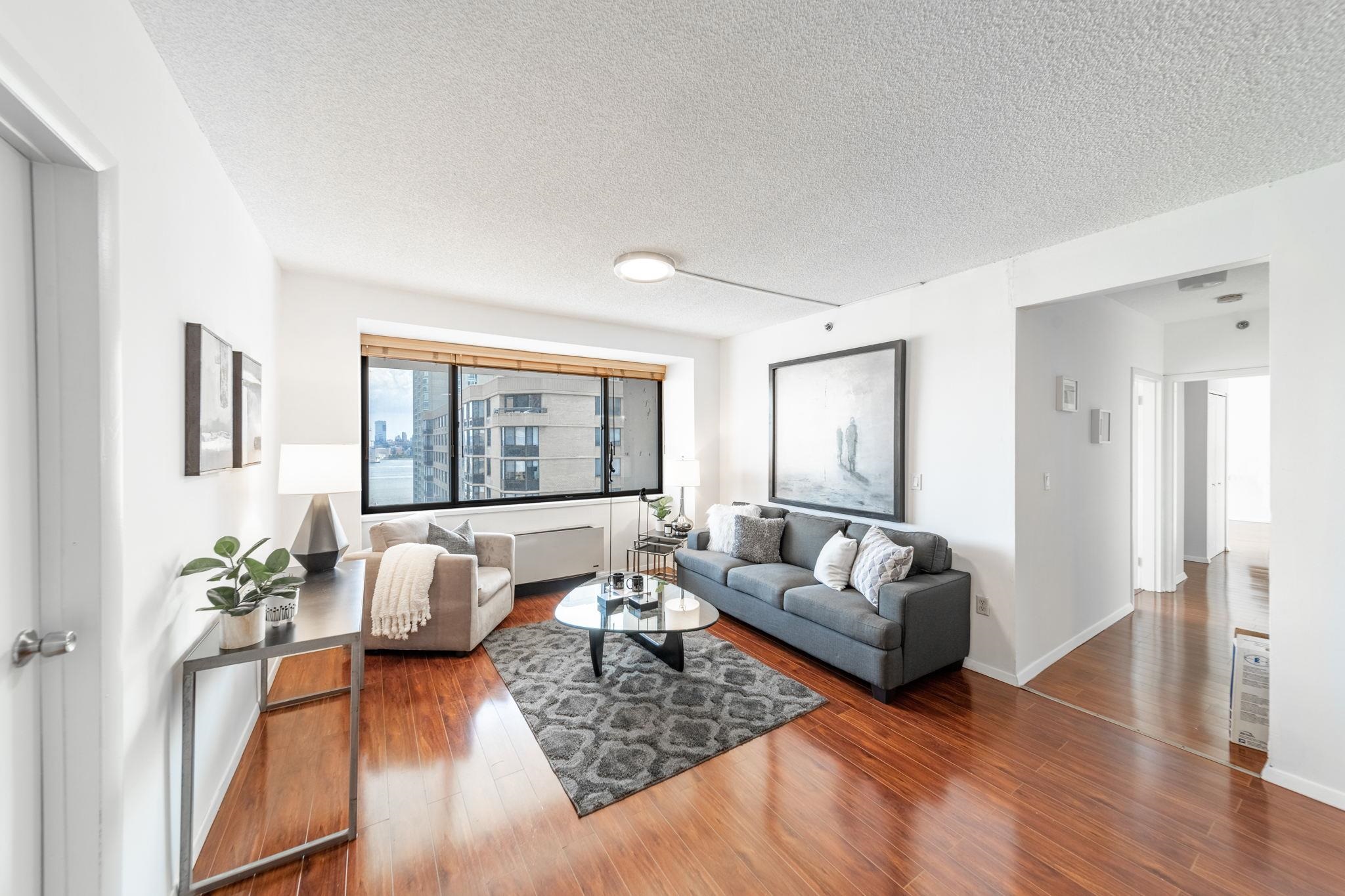 45 RIVER DR SOUTH Unit: 2002