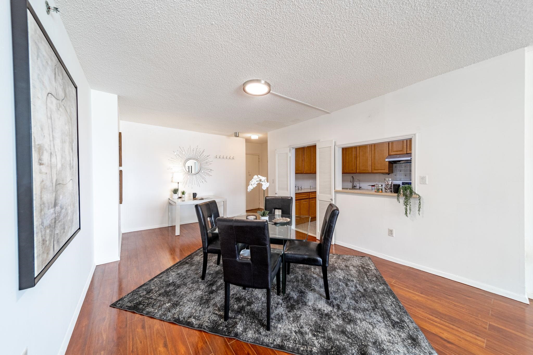 45 RIVER DR SOUTH Unit: 2002