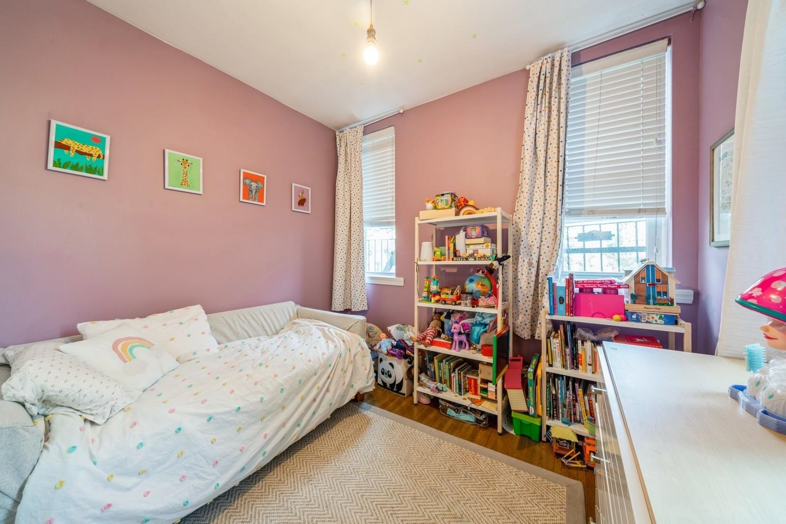 554 OBSERVER HIGHWAY Unit: 3R