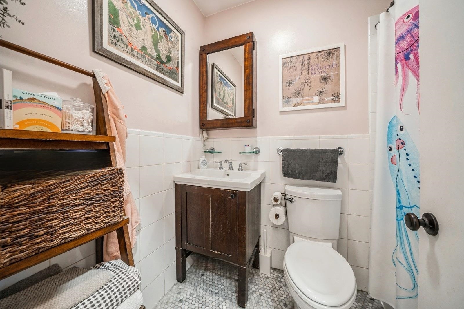 554 OBSERVER HIGHWAY Unit: 3R