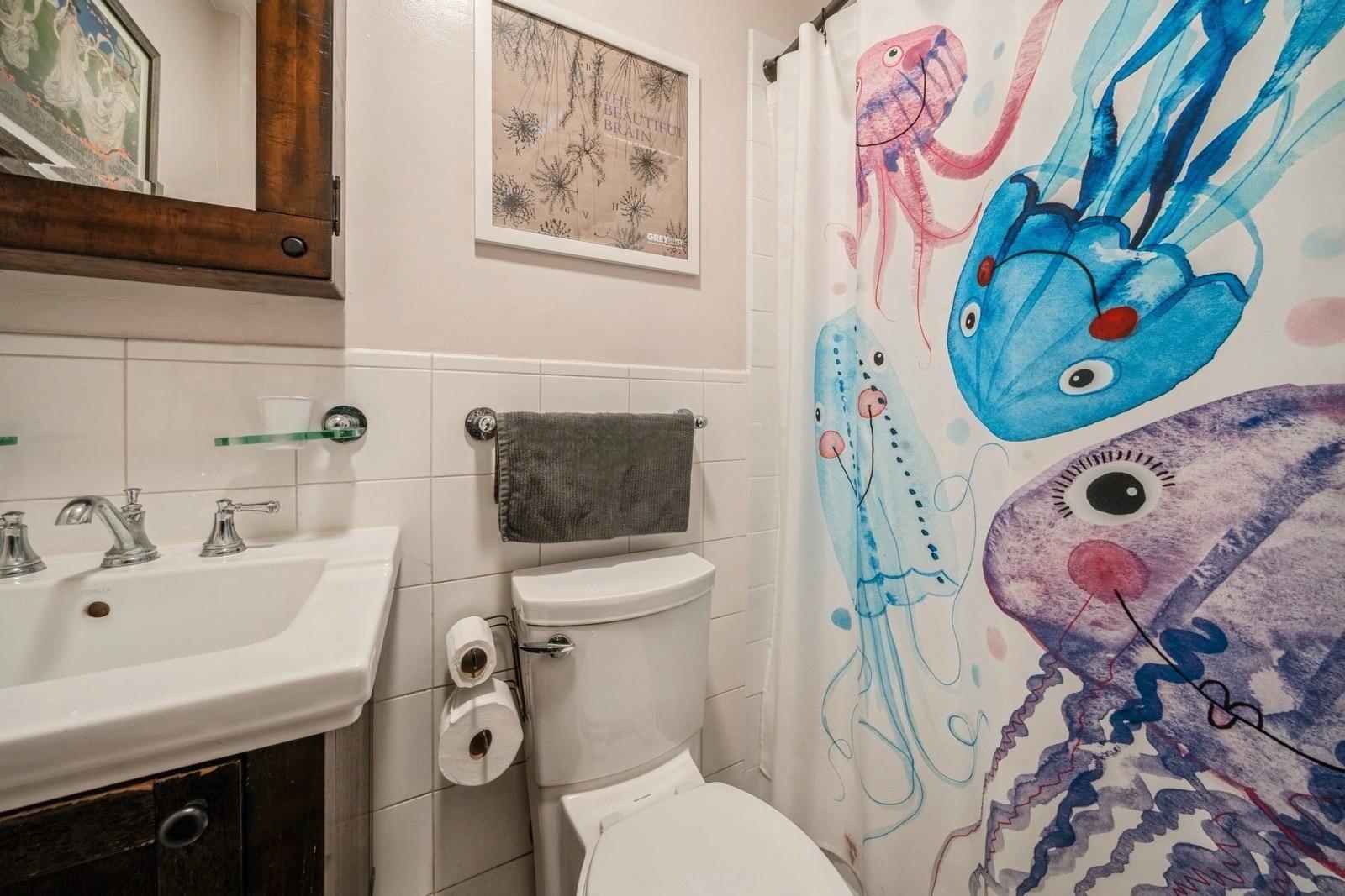 554 OBSERVER HIGHWAY Unit: 3R