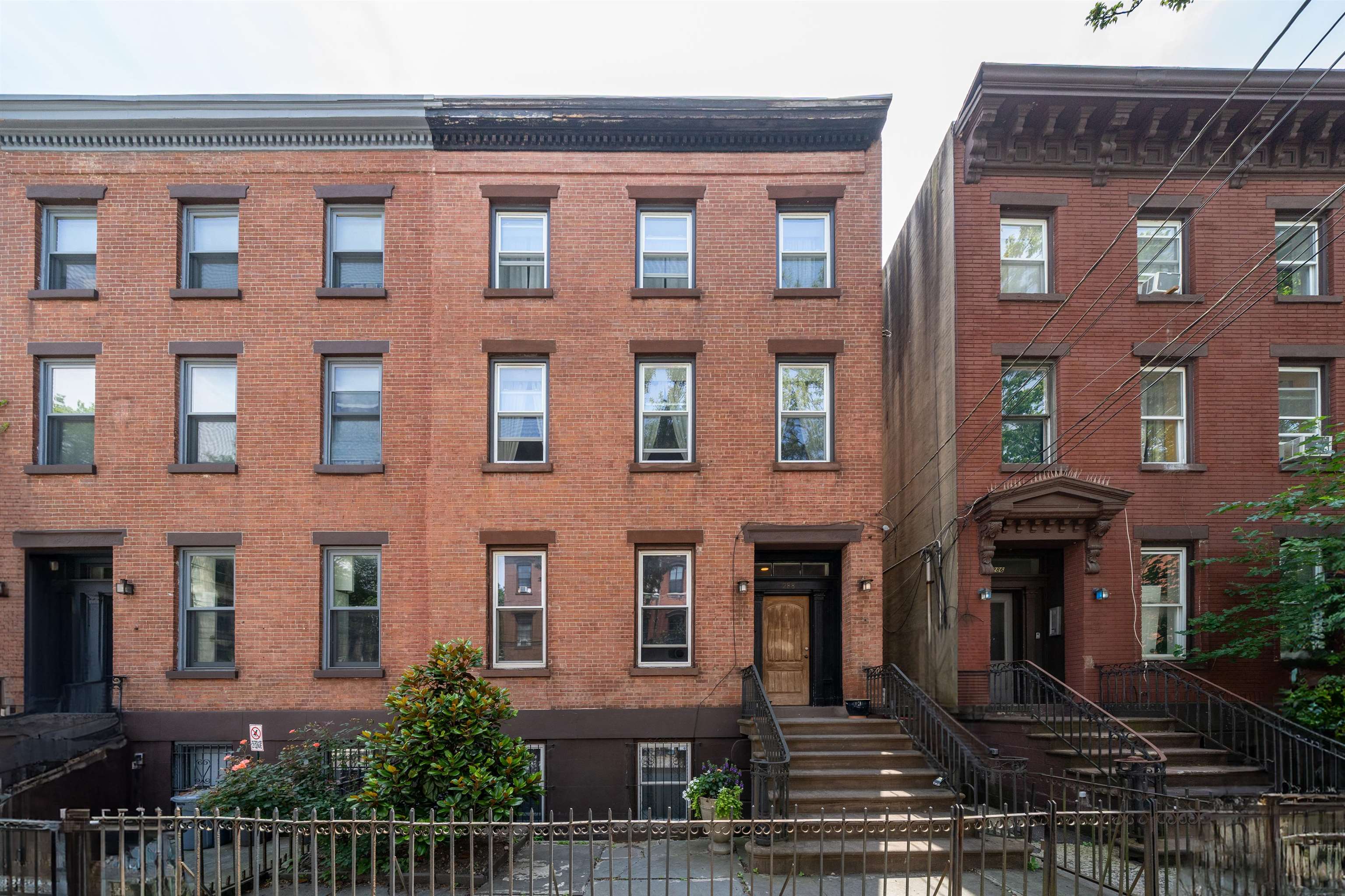 288 BARROW ST Unit: 2