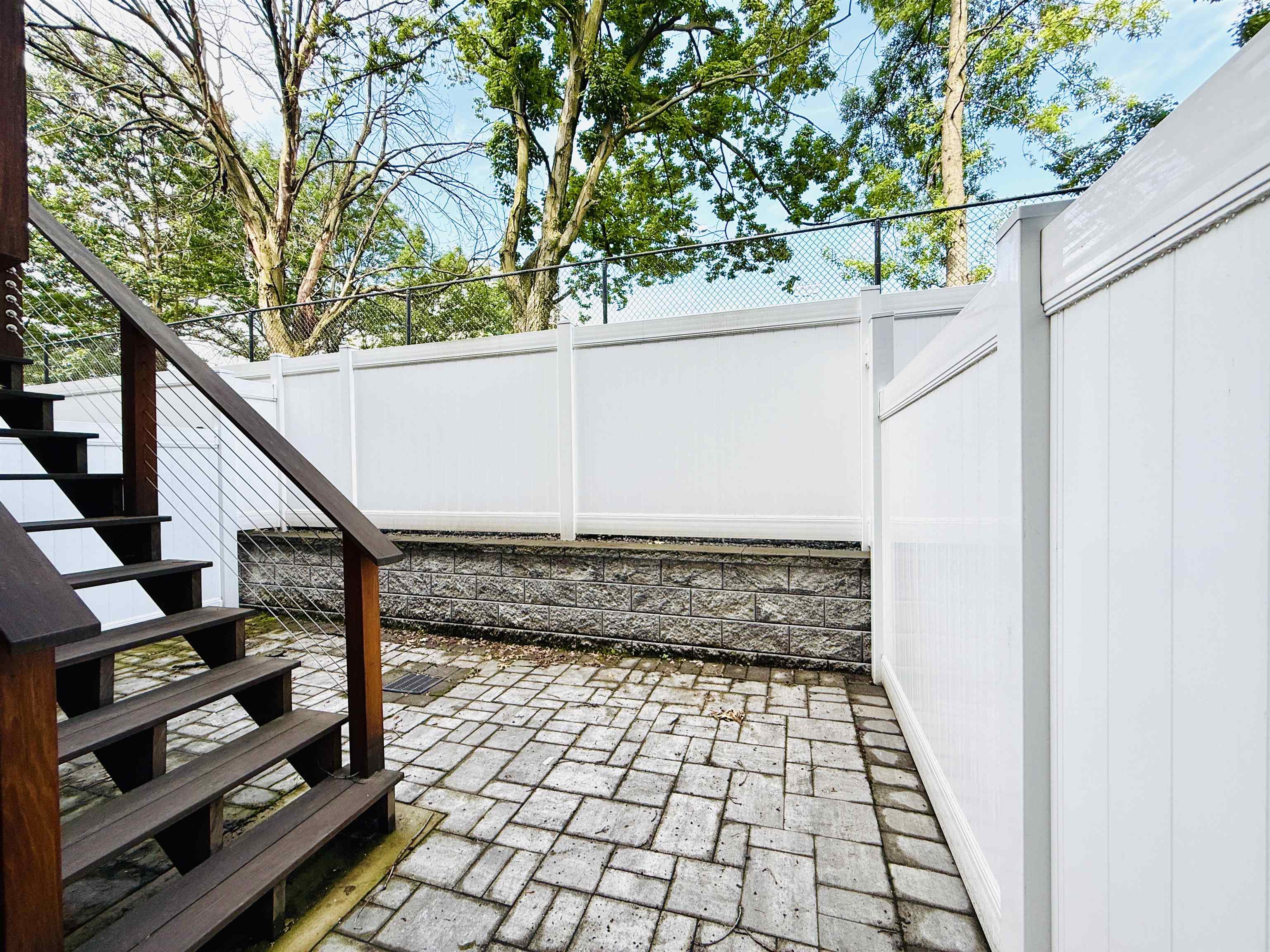 221 BRUNSWICK ST Unit: 2