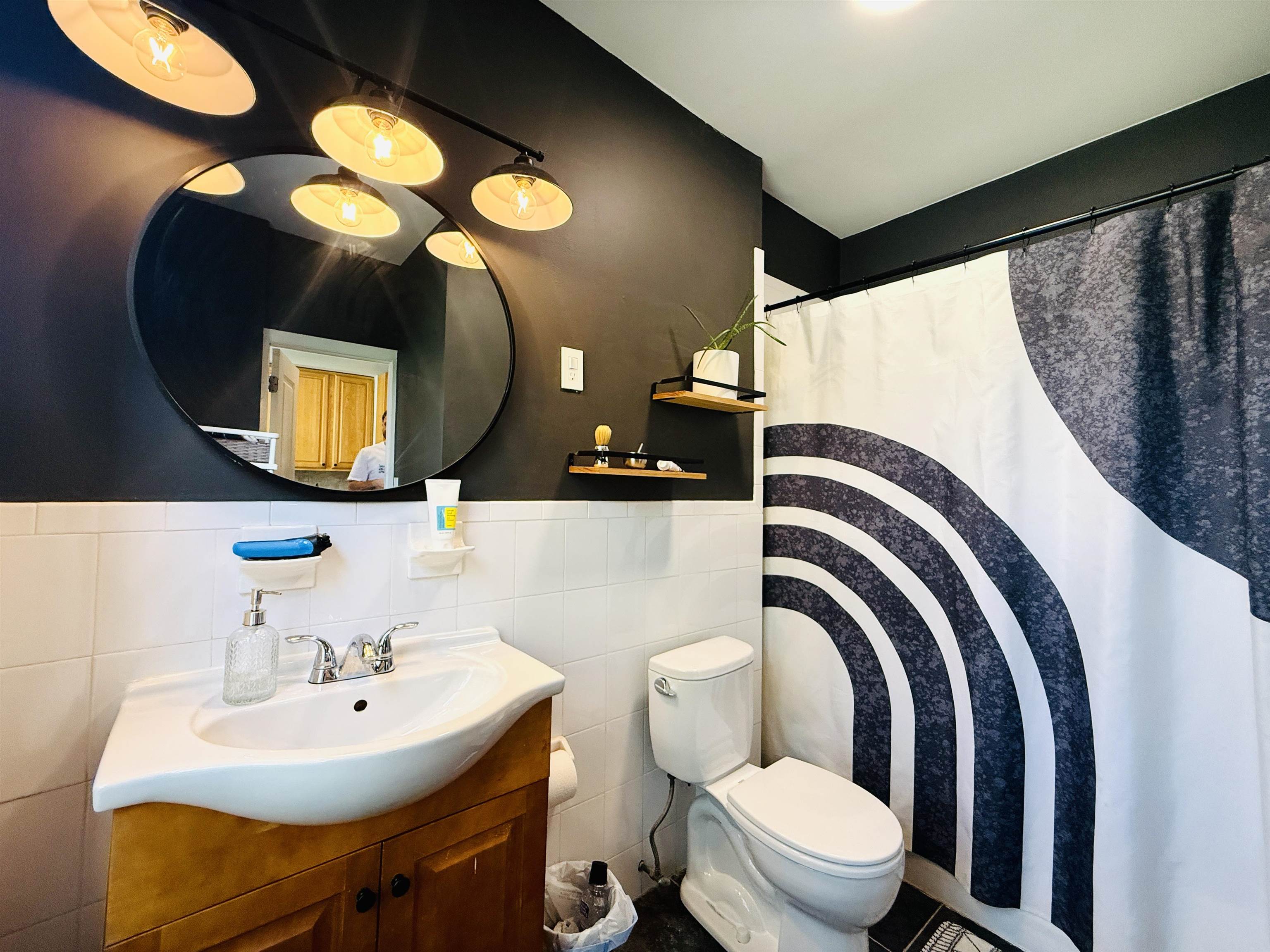 221 BRUNSWICK ST Unit: 2