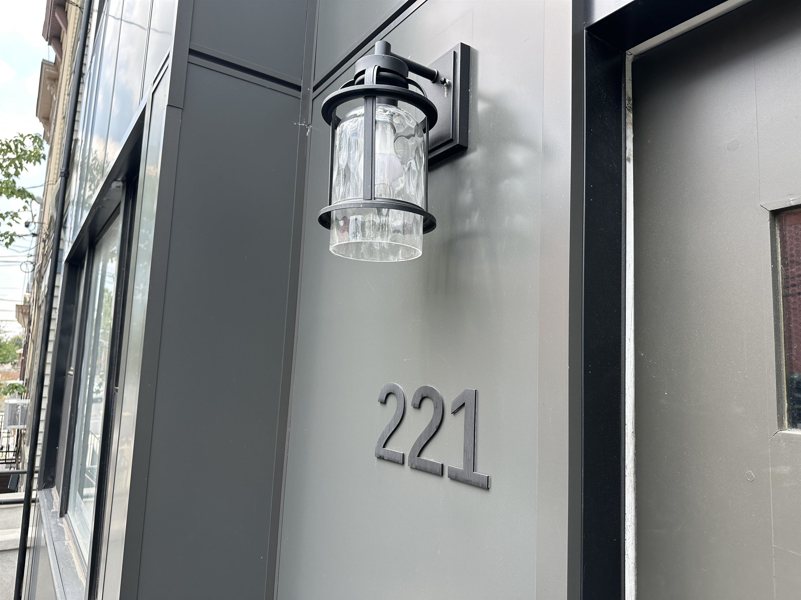 221 BRUNSWICK ST Unit: 2