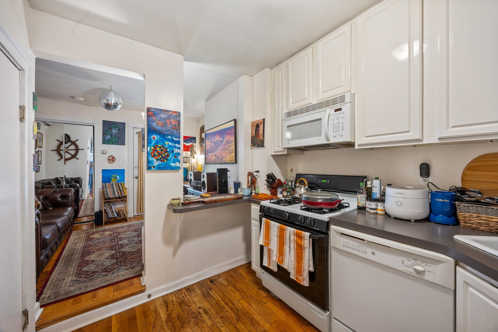 107 HARRISON ST Unit: 2