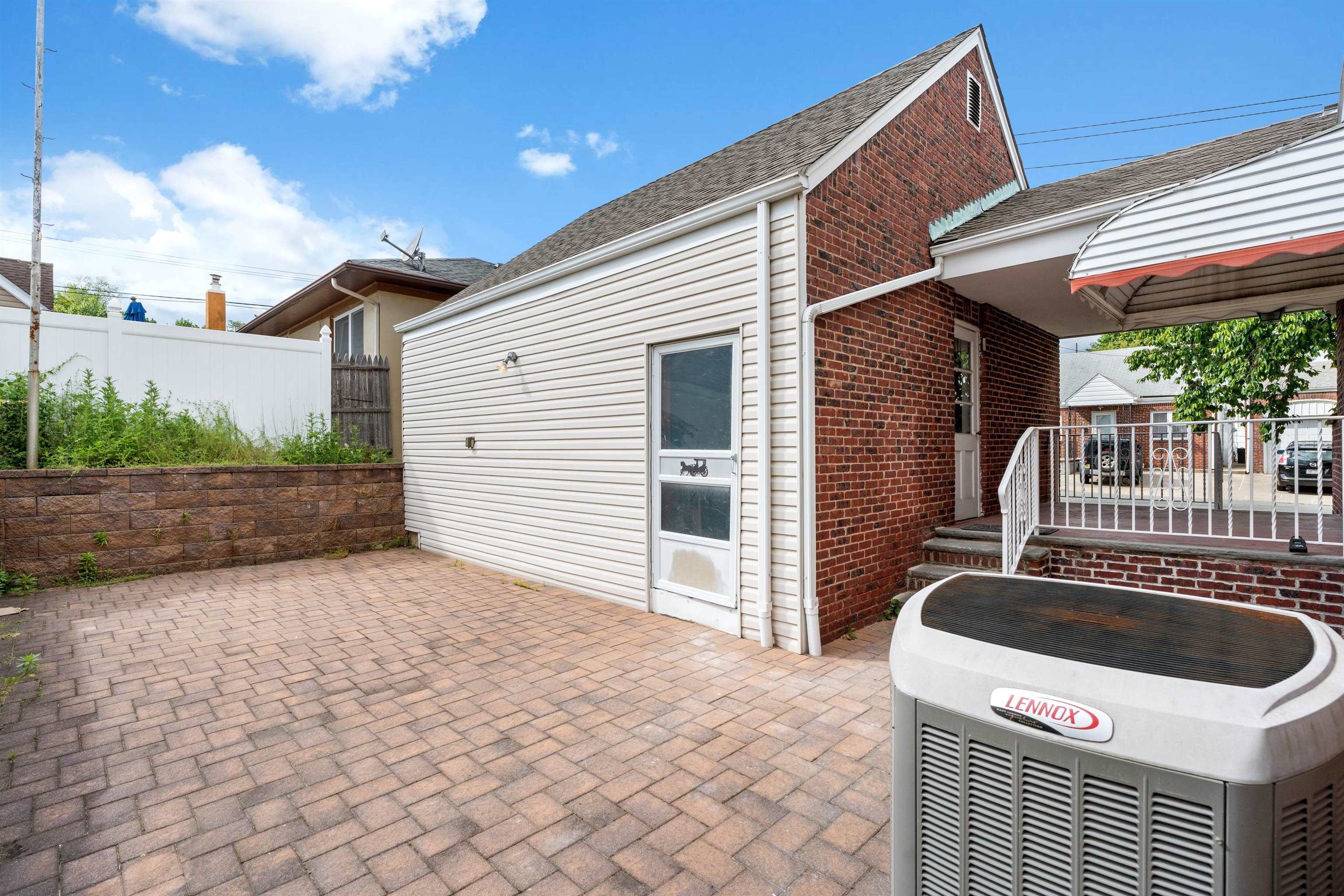 341 WESTERVELT PL Unit: 1