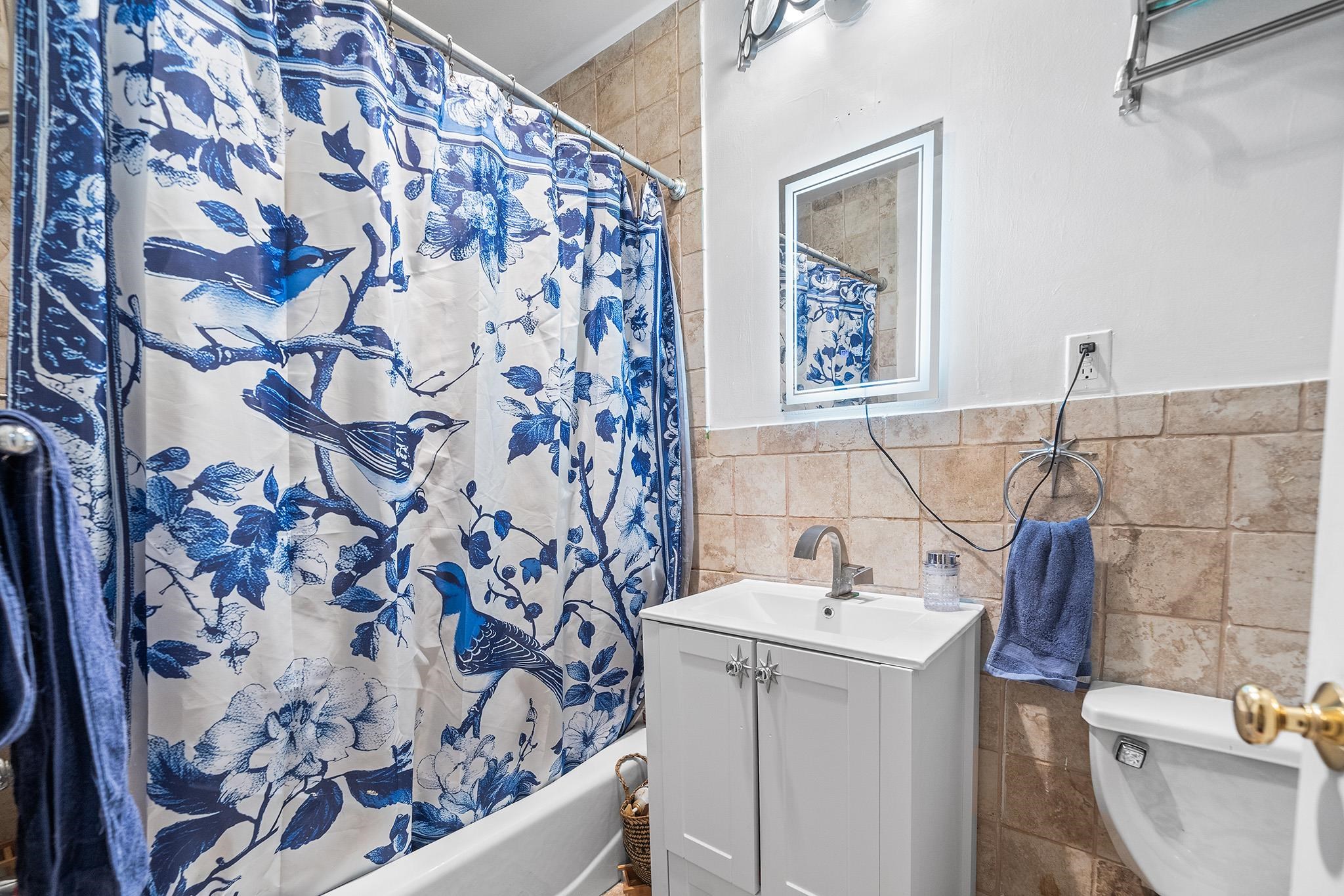 352 7TH ST Unit: 3