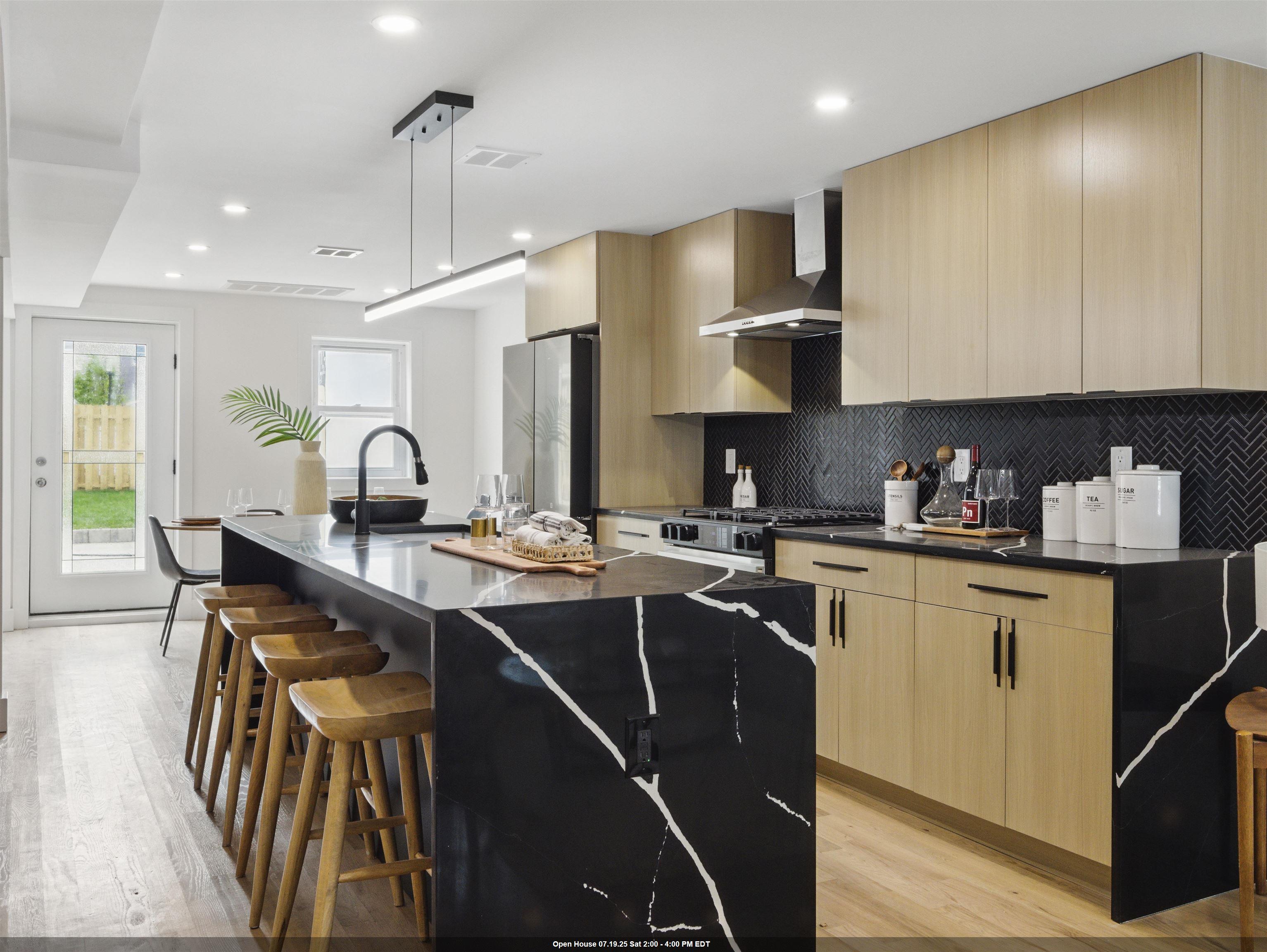 63 JEFFERSON AVE Unit: 1