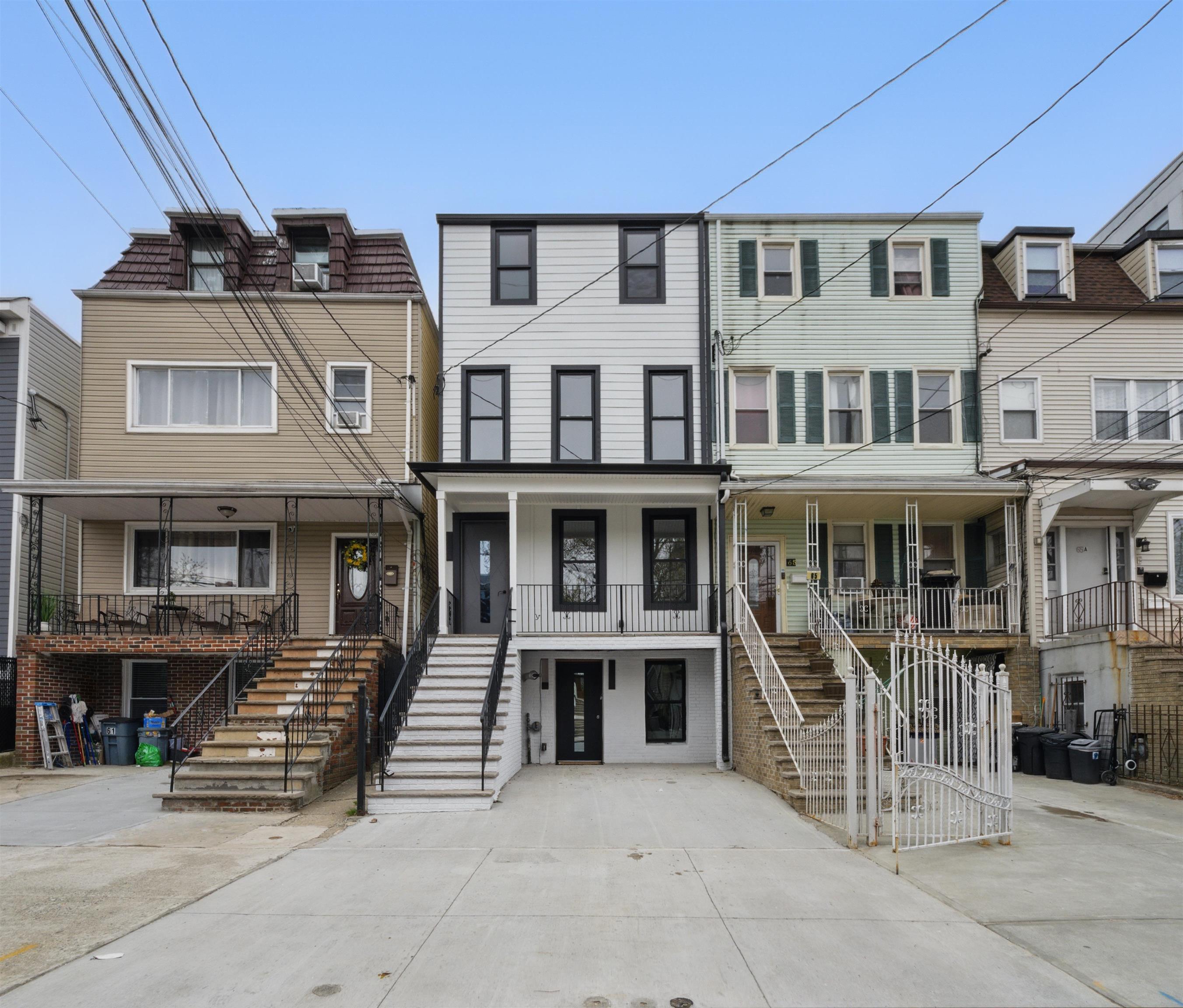 63 JEFFERSON AVE Unit: 1