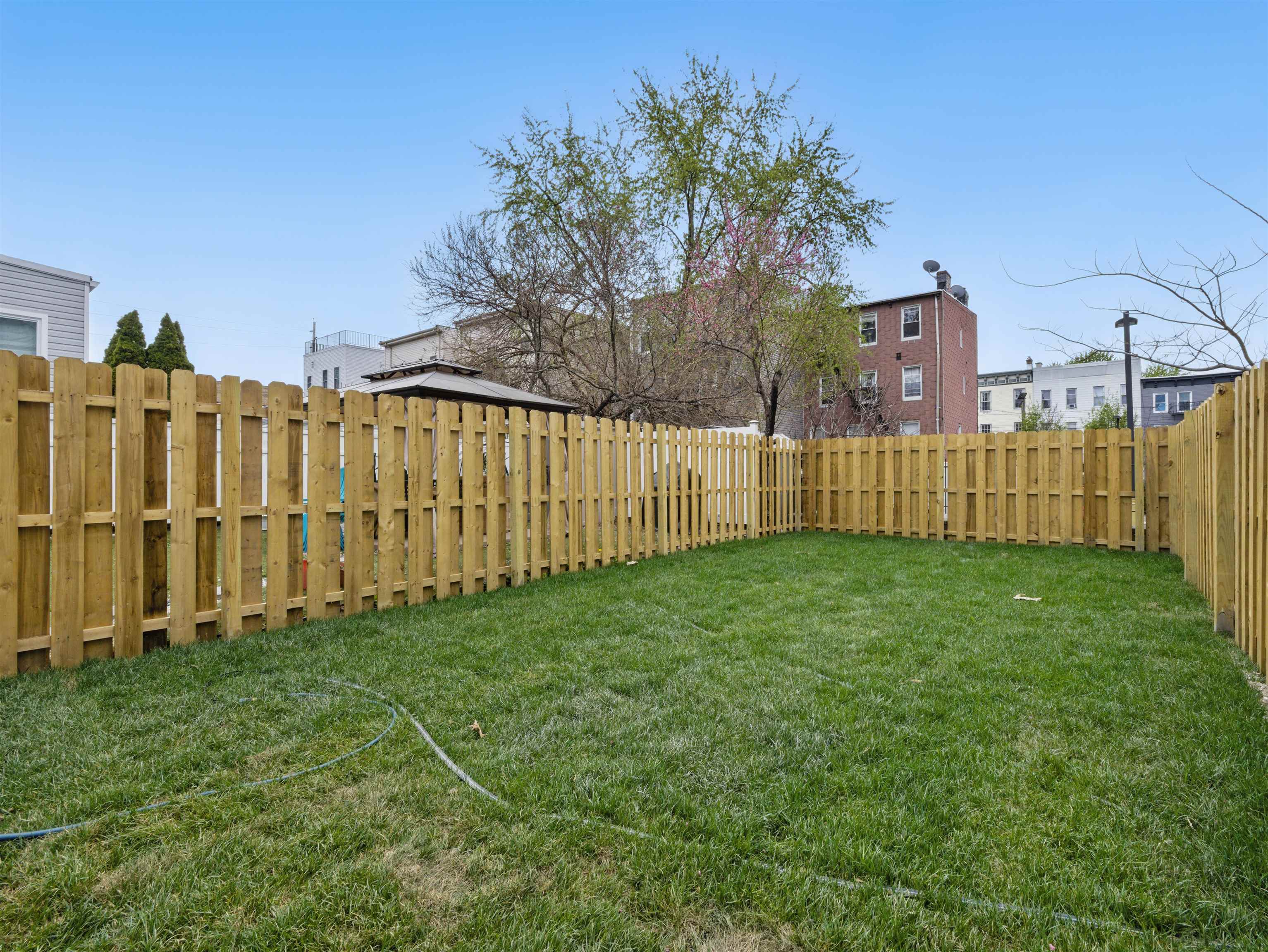 63 JEFFERSON AVE Unit: 1
